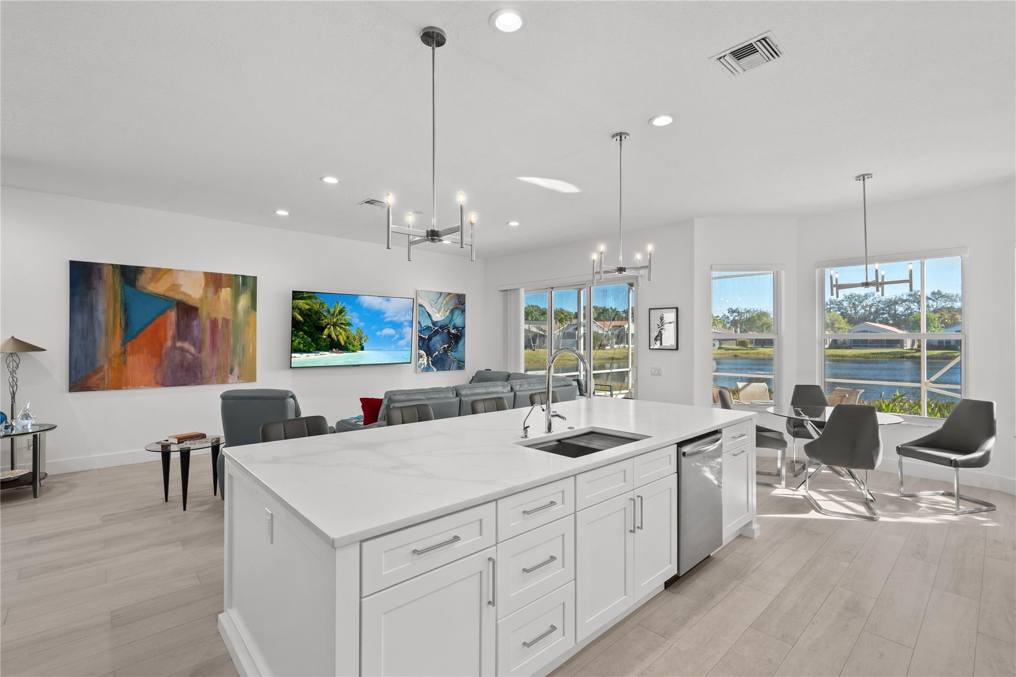 Valencia Lakes 02 - Residential