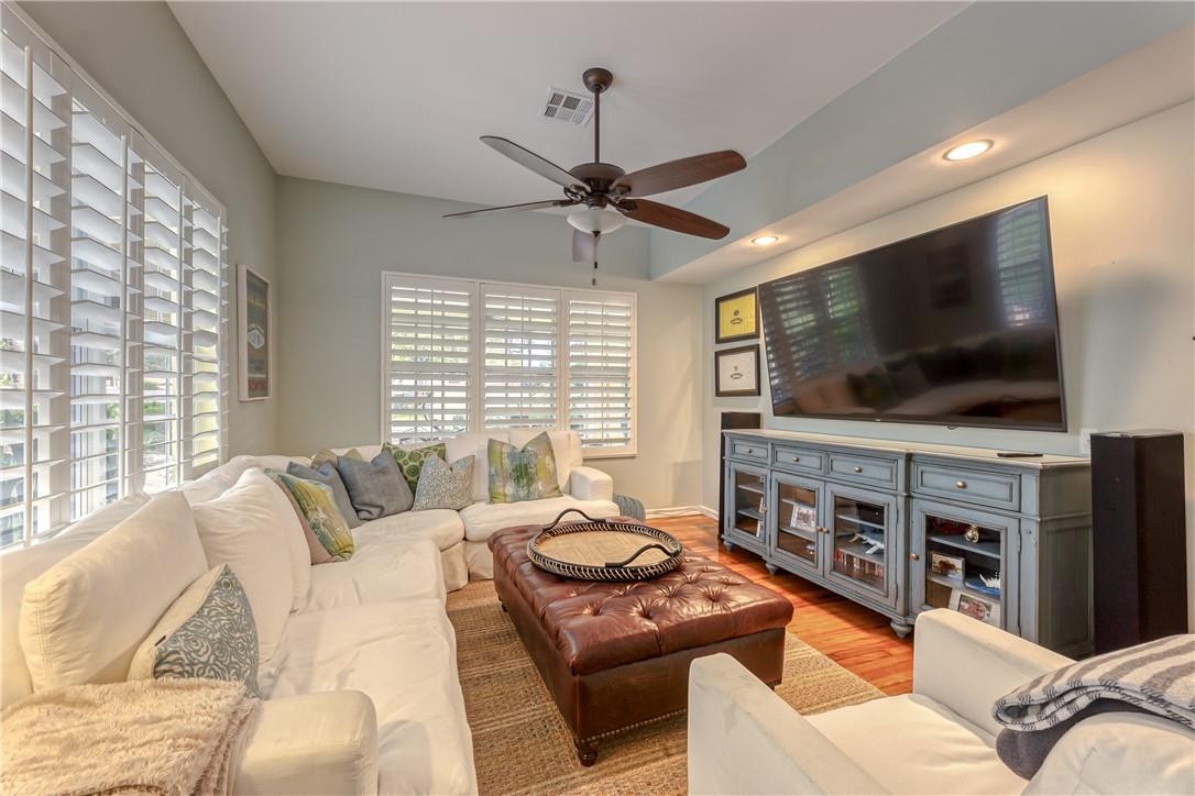 Rio Vista C J Hectors Res - Residential