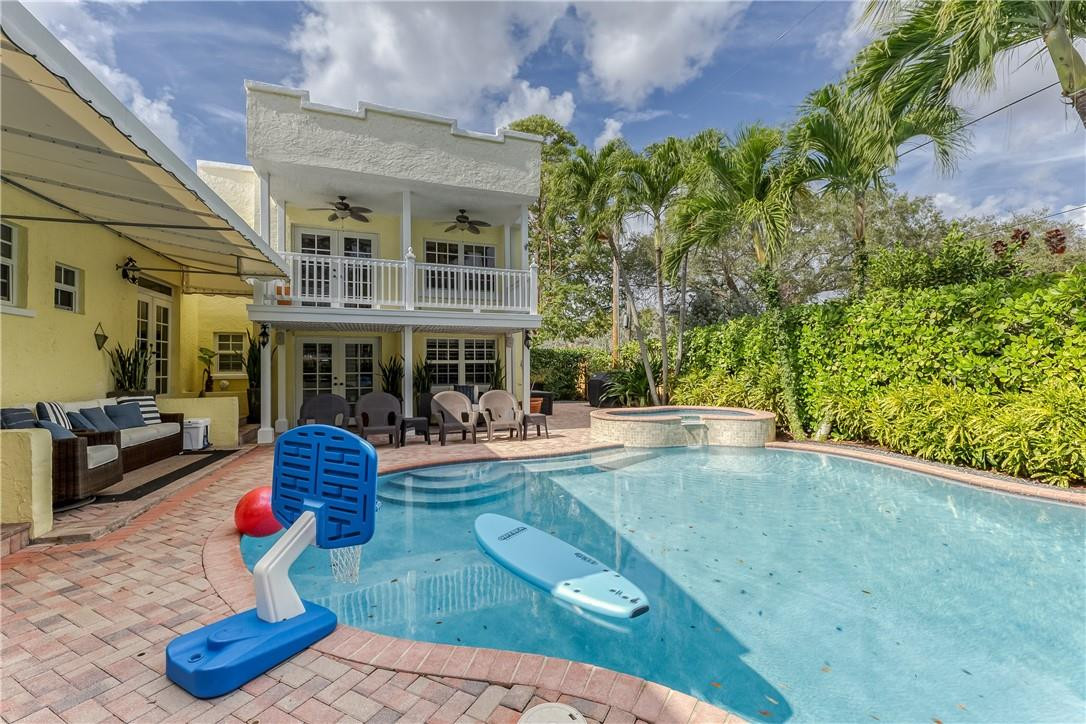 Rio Vista C J Hectors Res - Residential