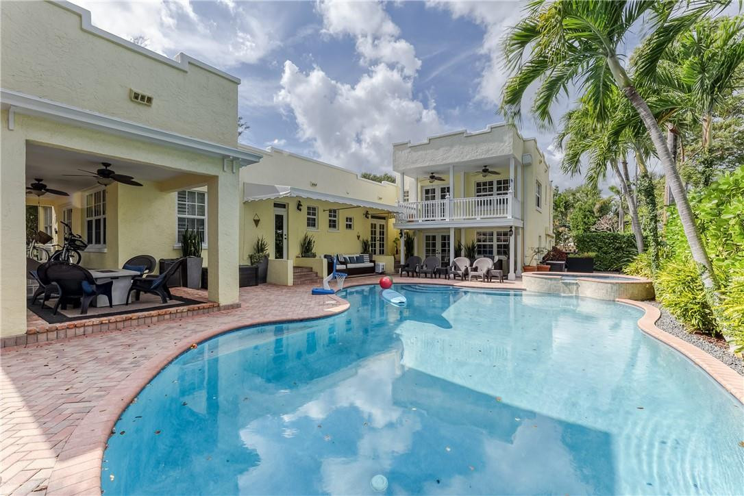 Rio Vista C J Hectors Res - Residential