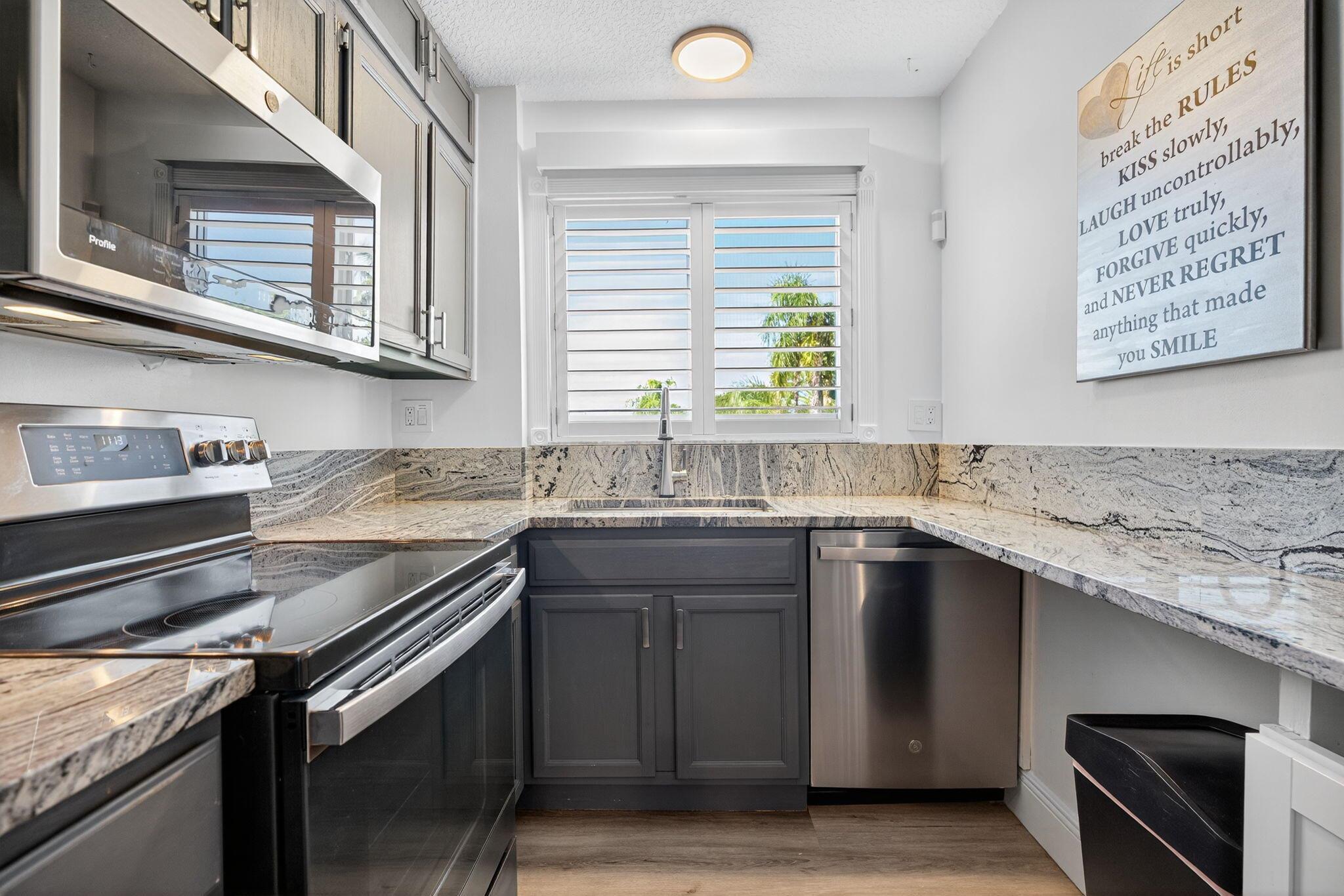 BELLA VISTA ON THE PARK - Residential