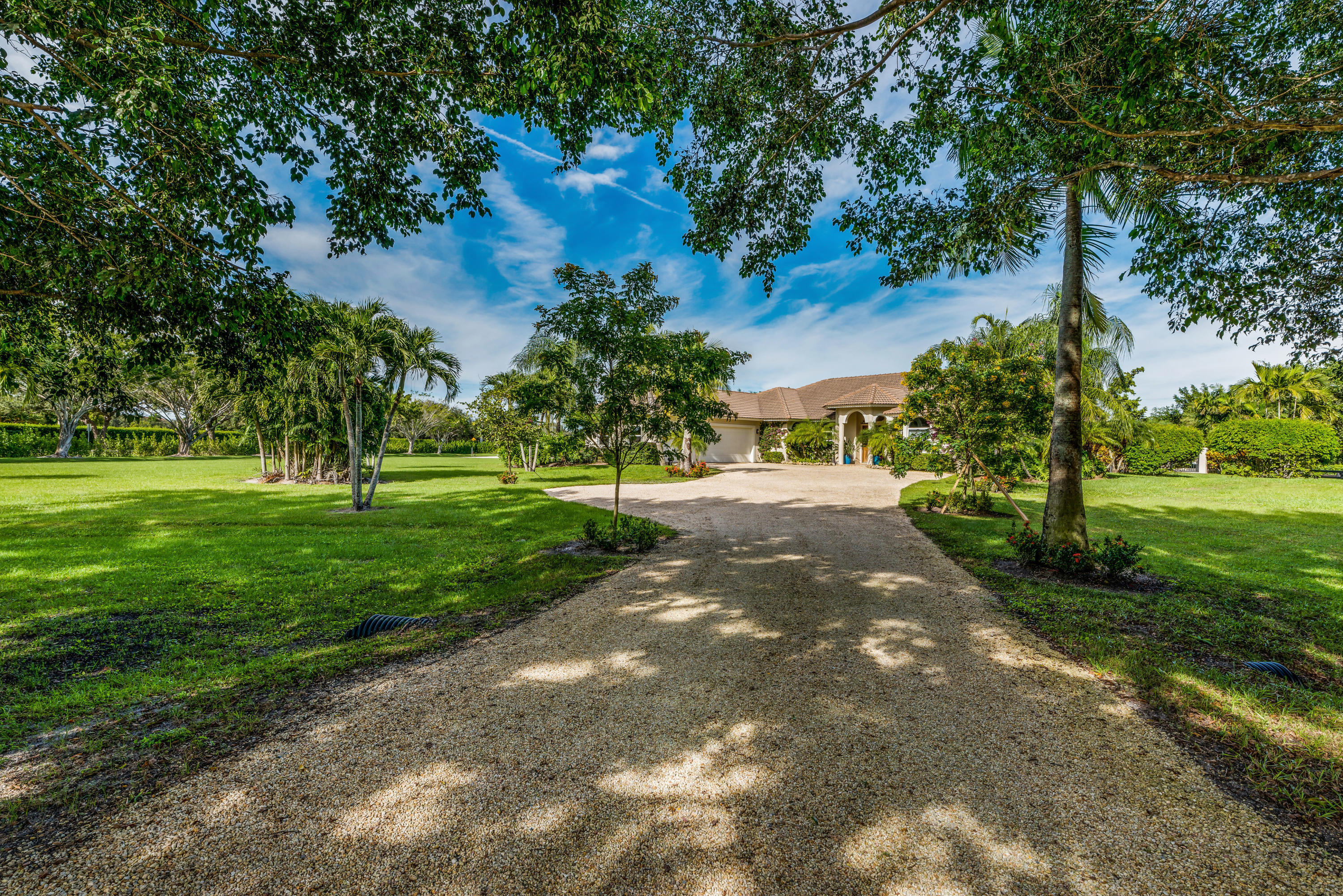 PALM BEACH POINT - Residential