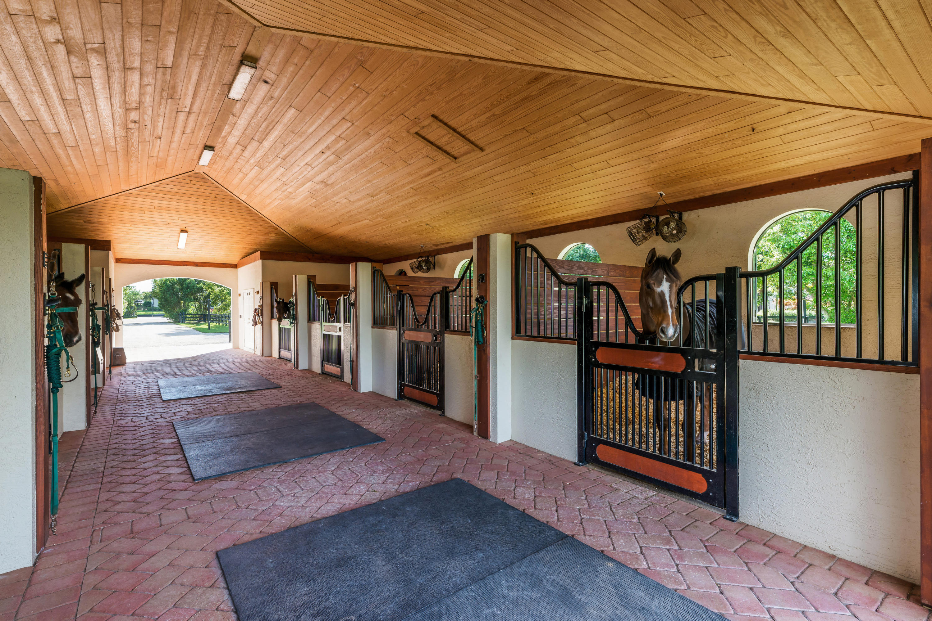 PALM BEACH POINT - Residential