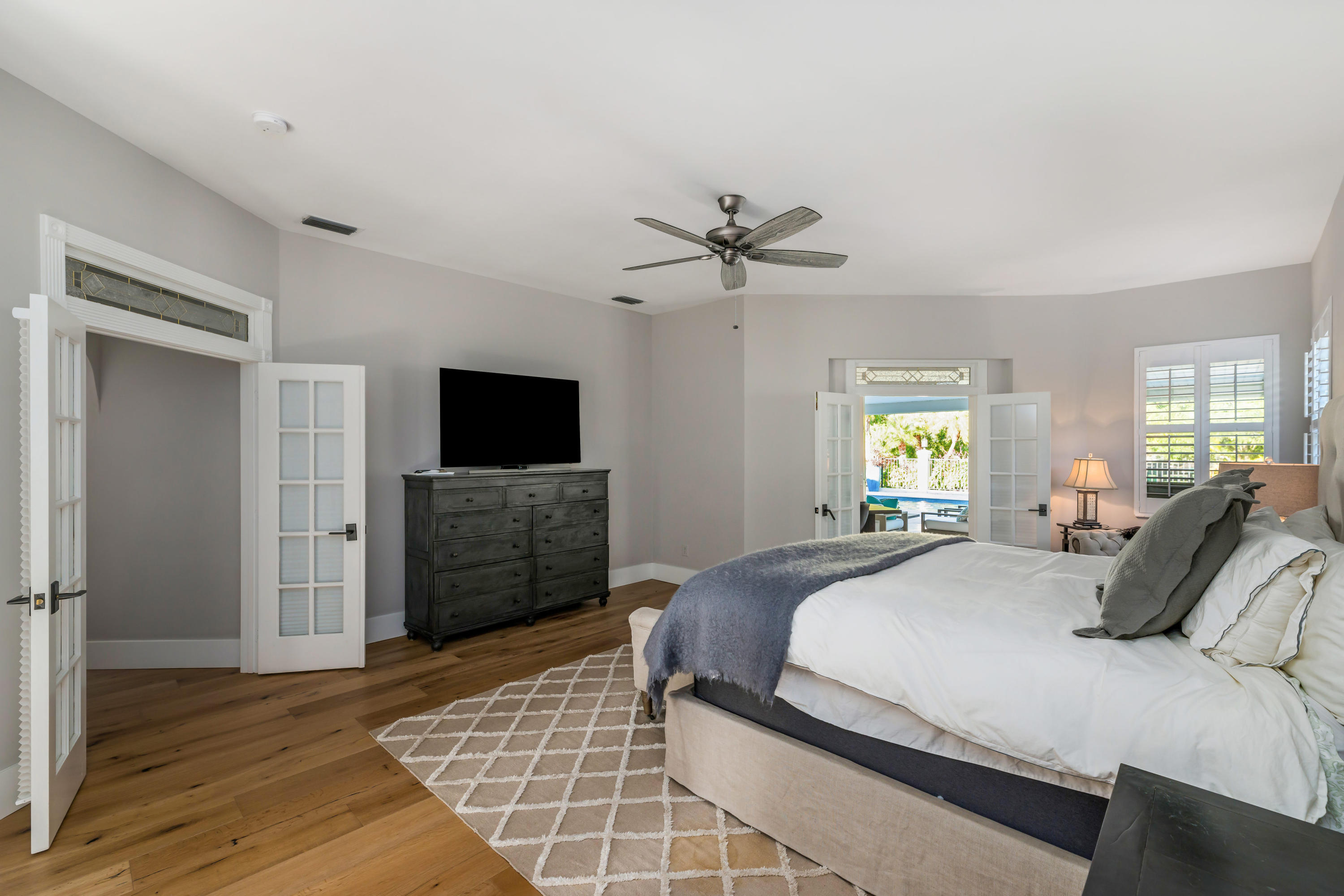 PALM BEACH POINT - Residential