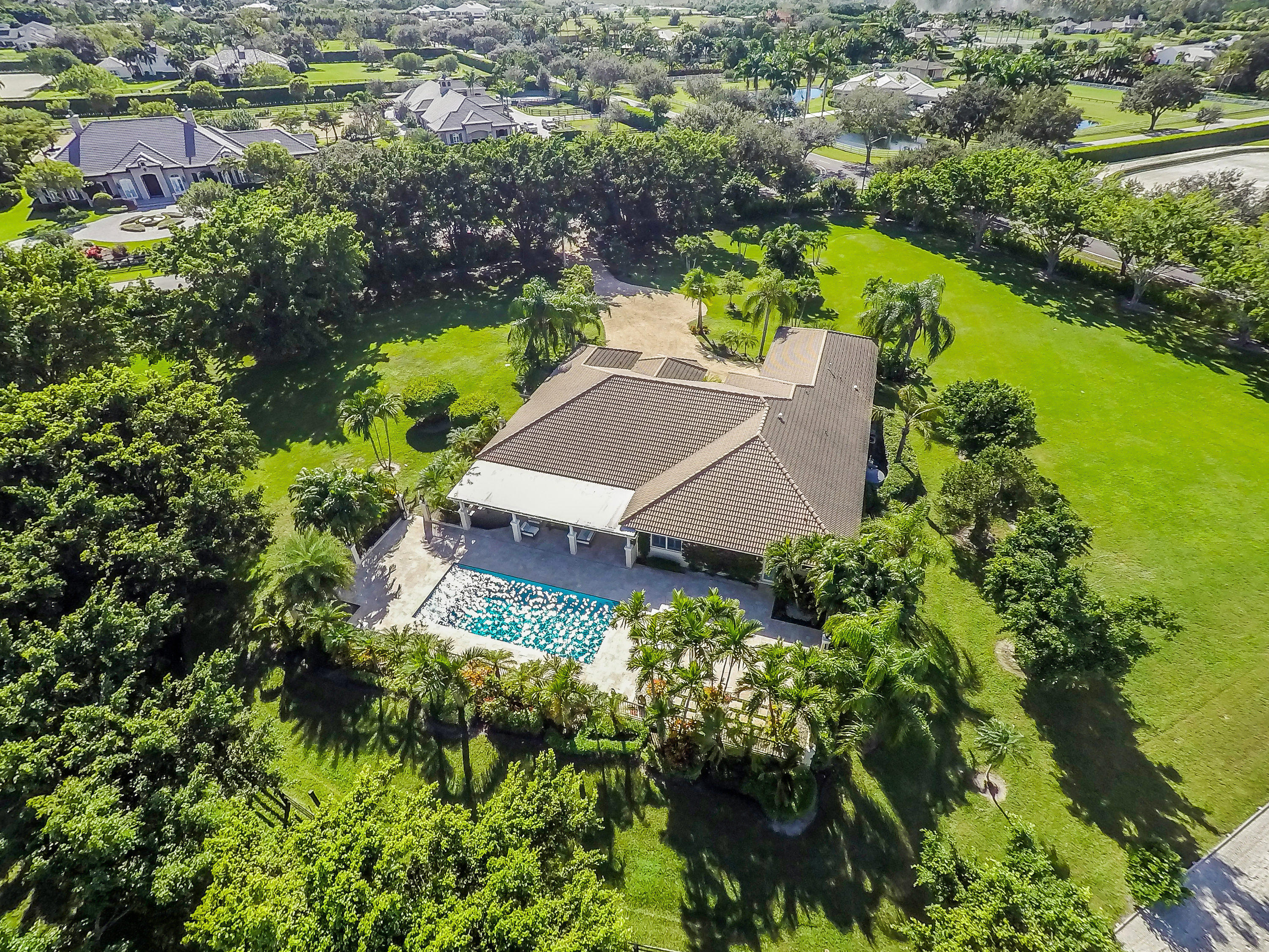 PALM BEACH POINT - Residential