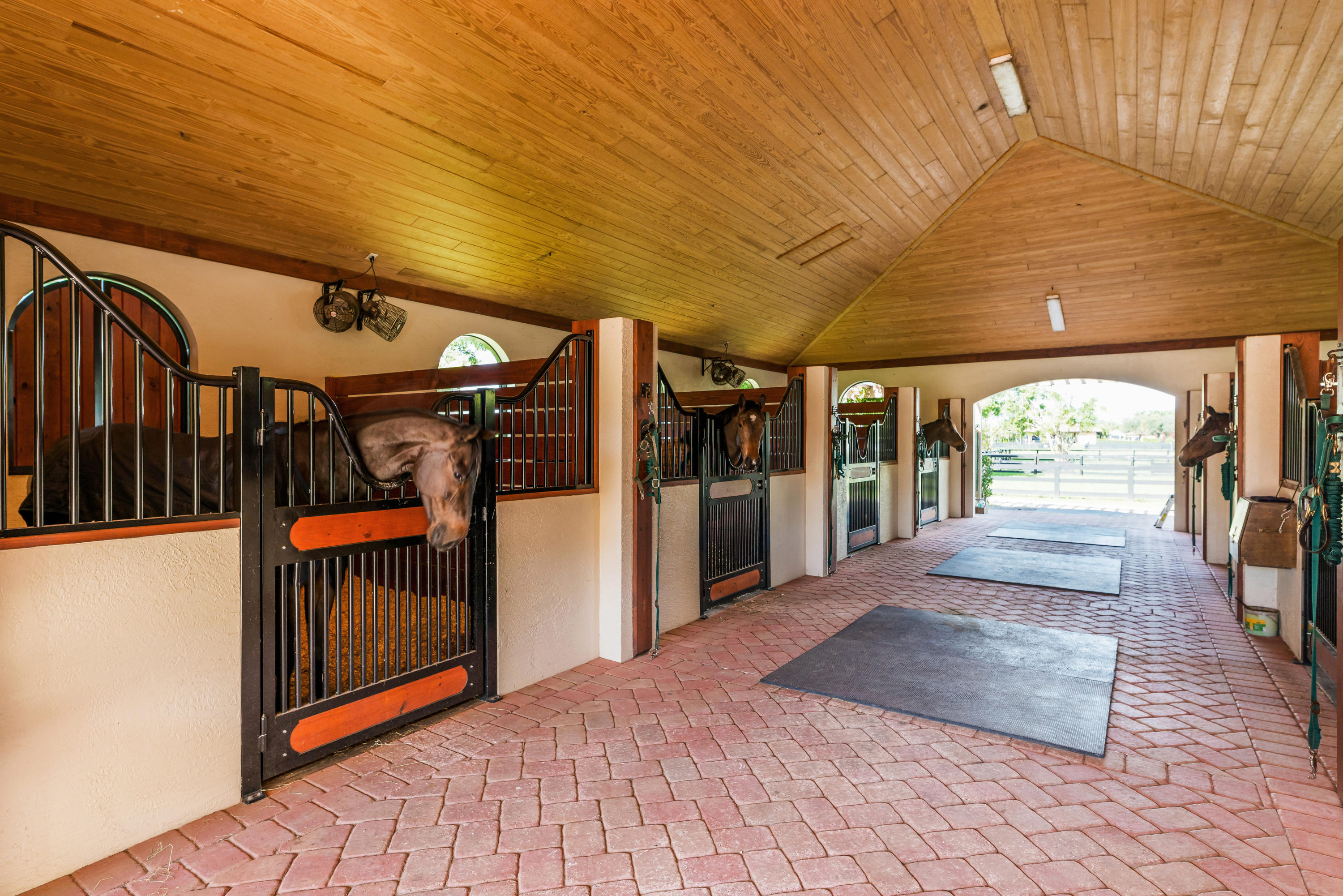 PALM BEACH POINT - Residential