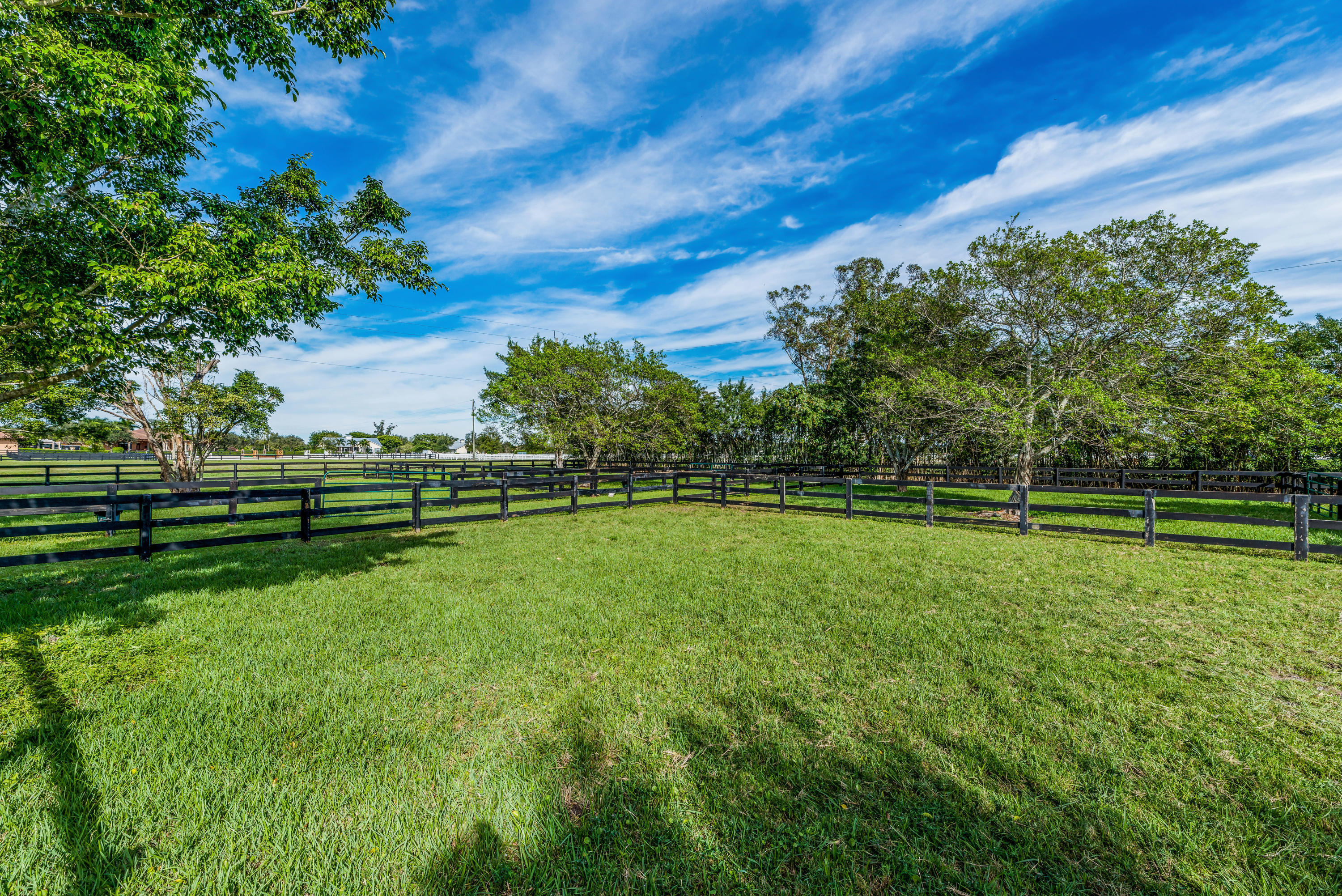 PALM BEACH POINT - Residential