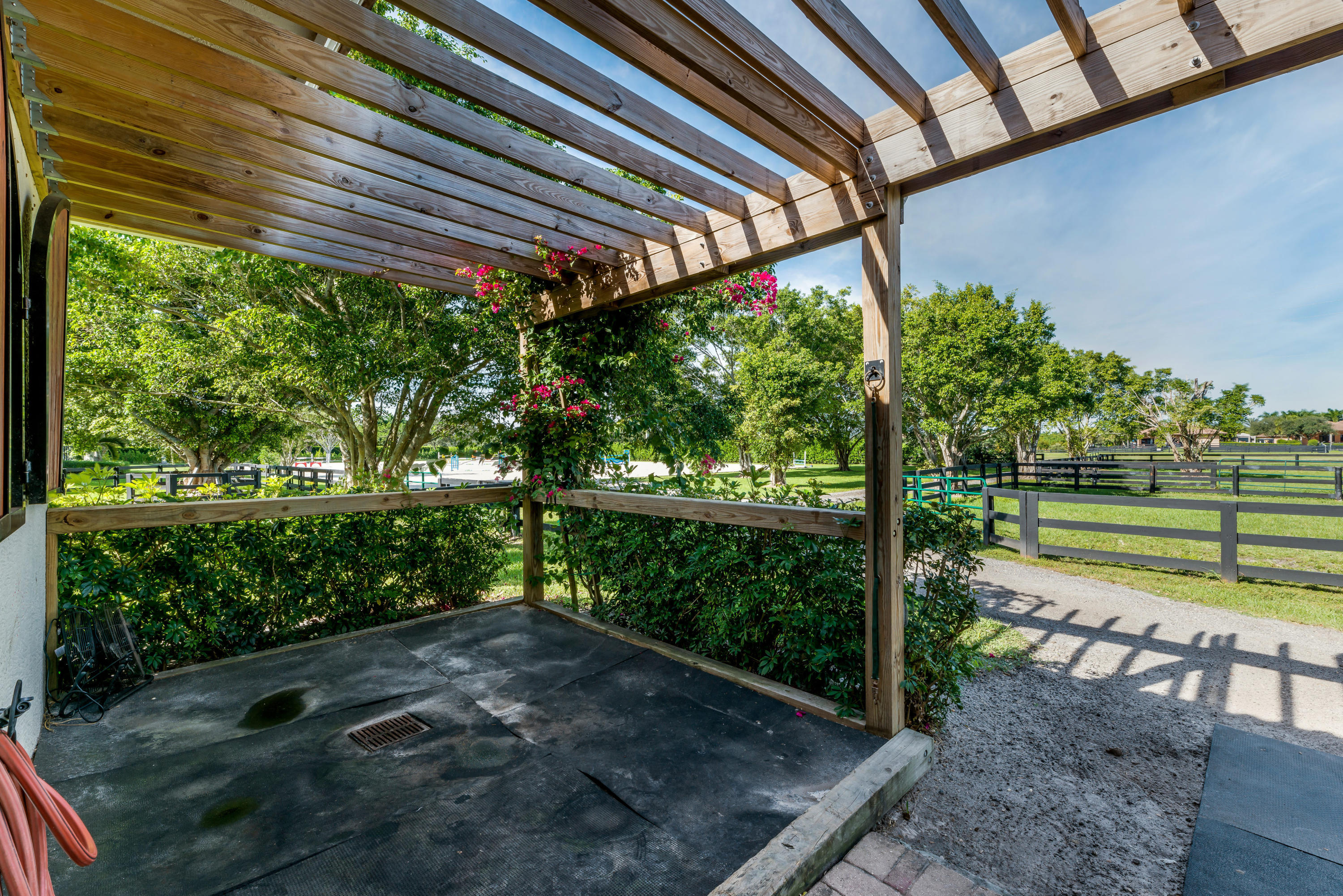 PALM BEACH POINT - Residential