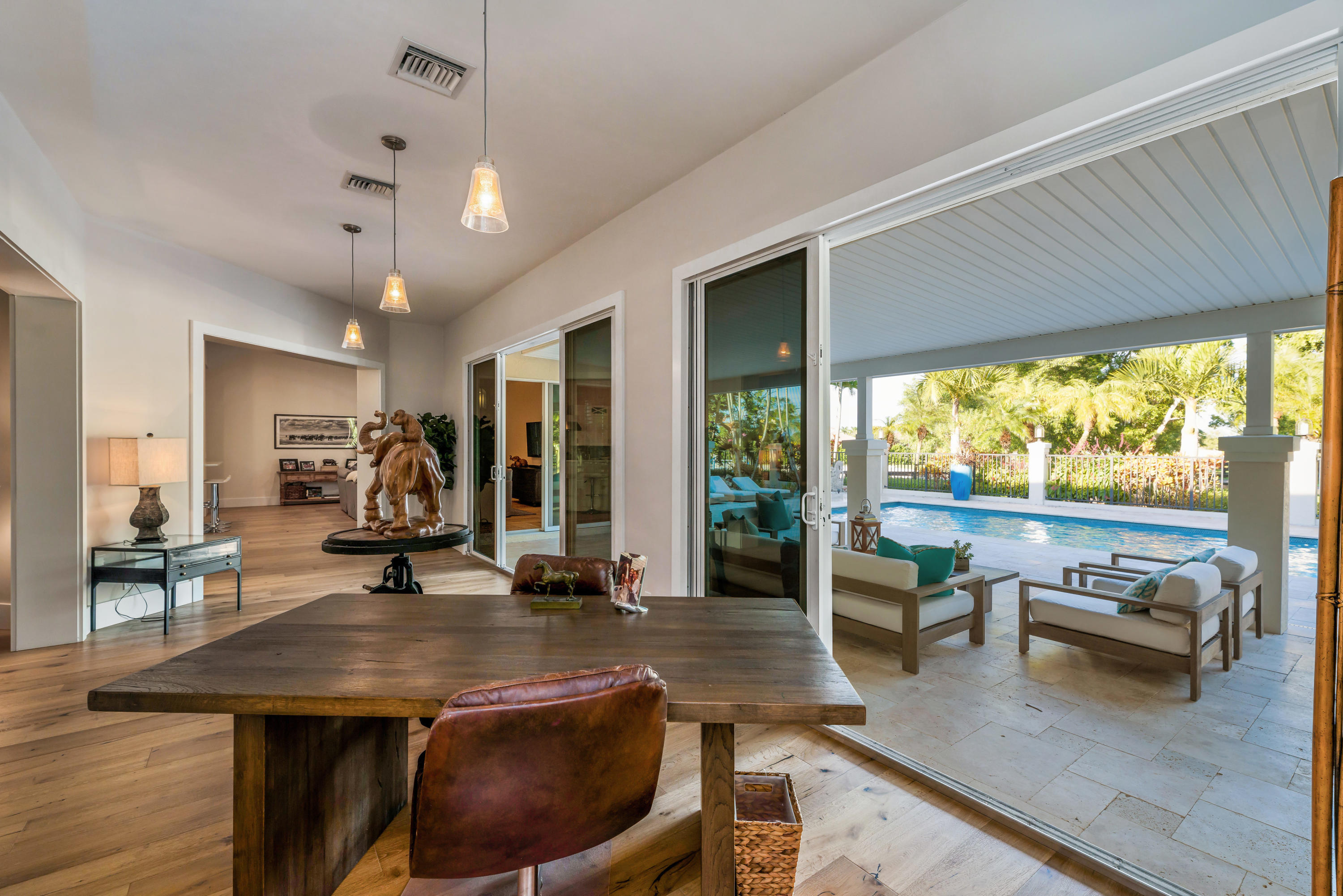 PALM BEACH POINT - Residential