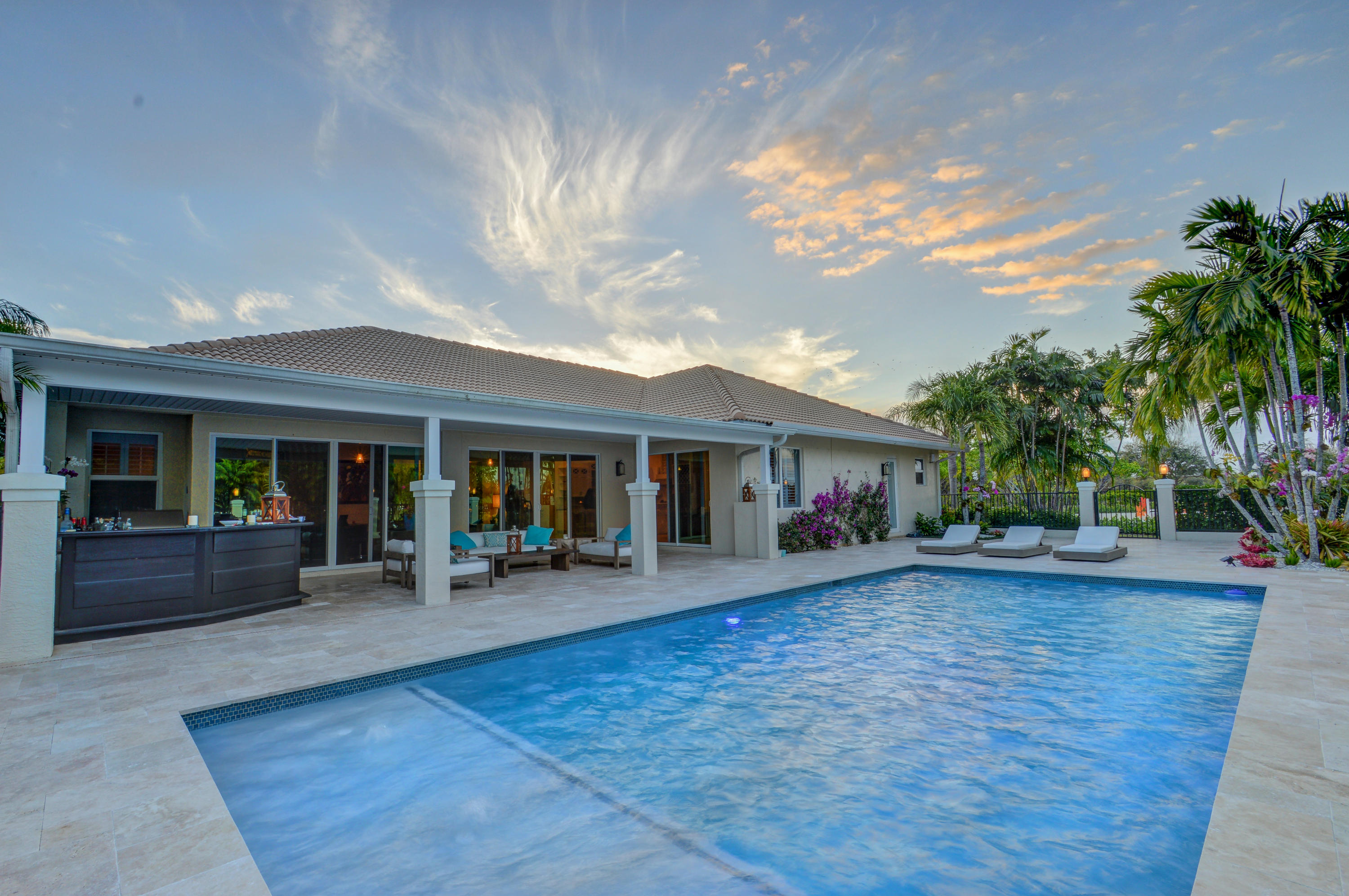 PALM BEACH POINT - Residential