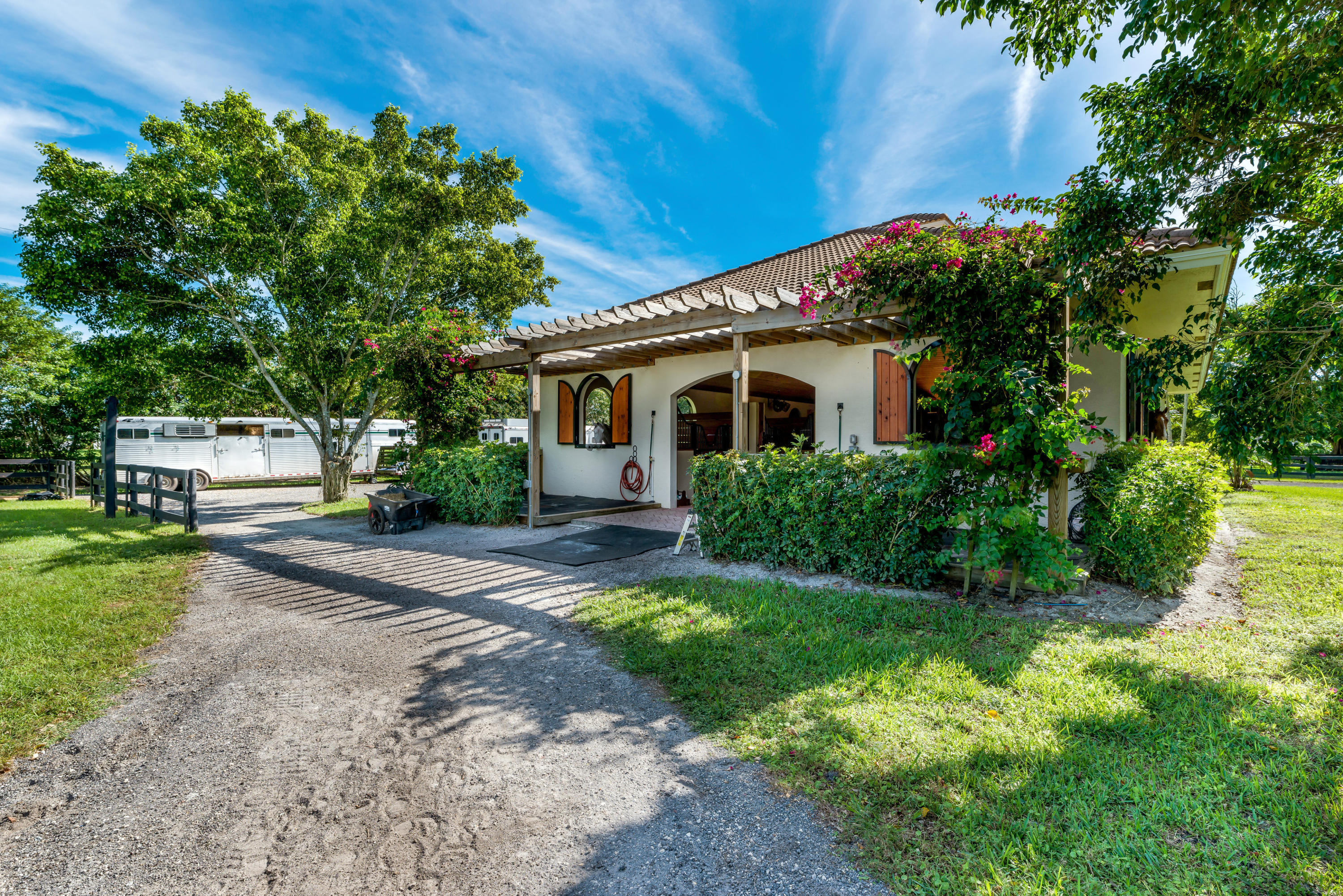 PALM BEACH POINT - Residential