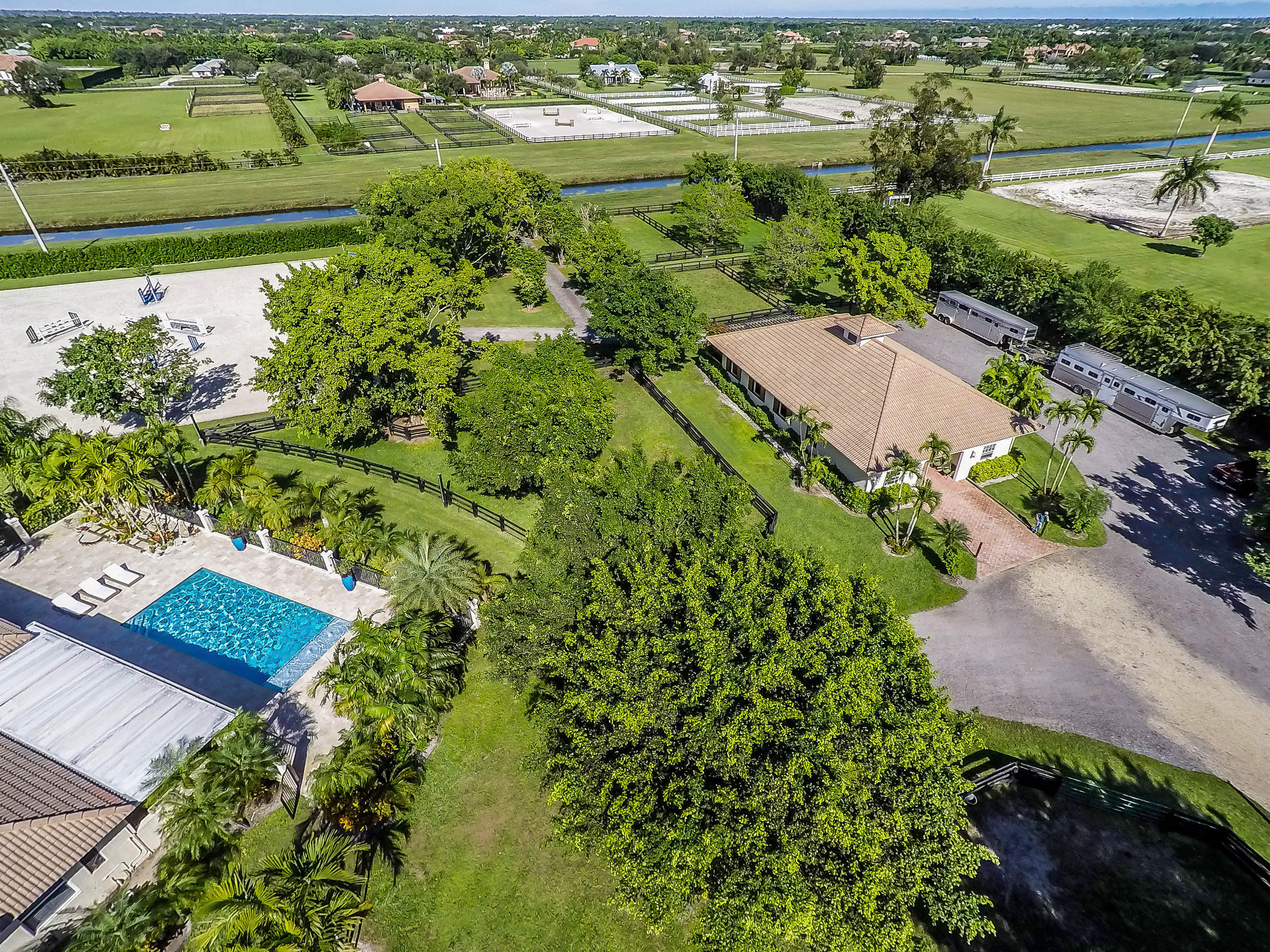 PALM BEACH POINT - Residential