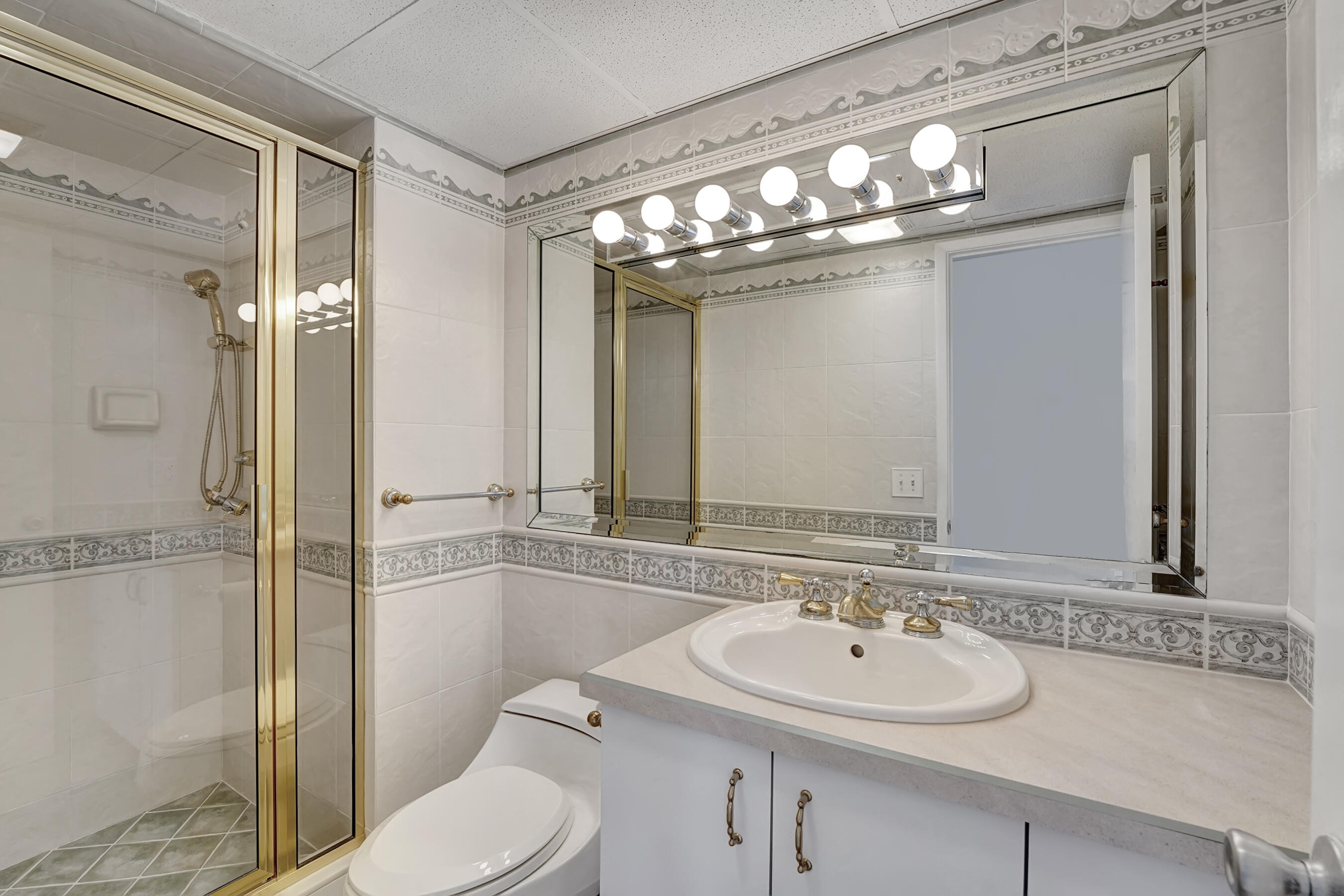 OCEANSIDE NORTH CONDO - Residential