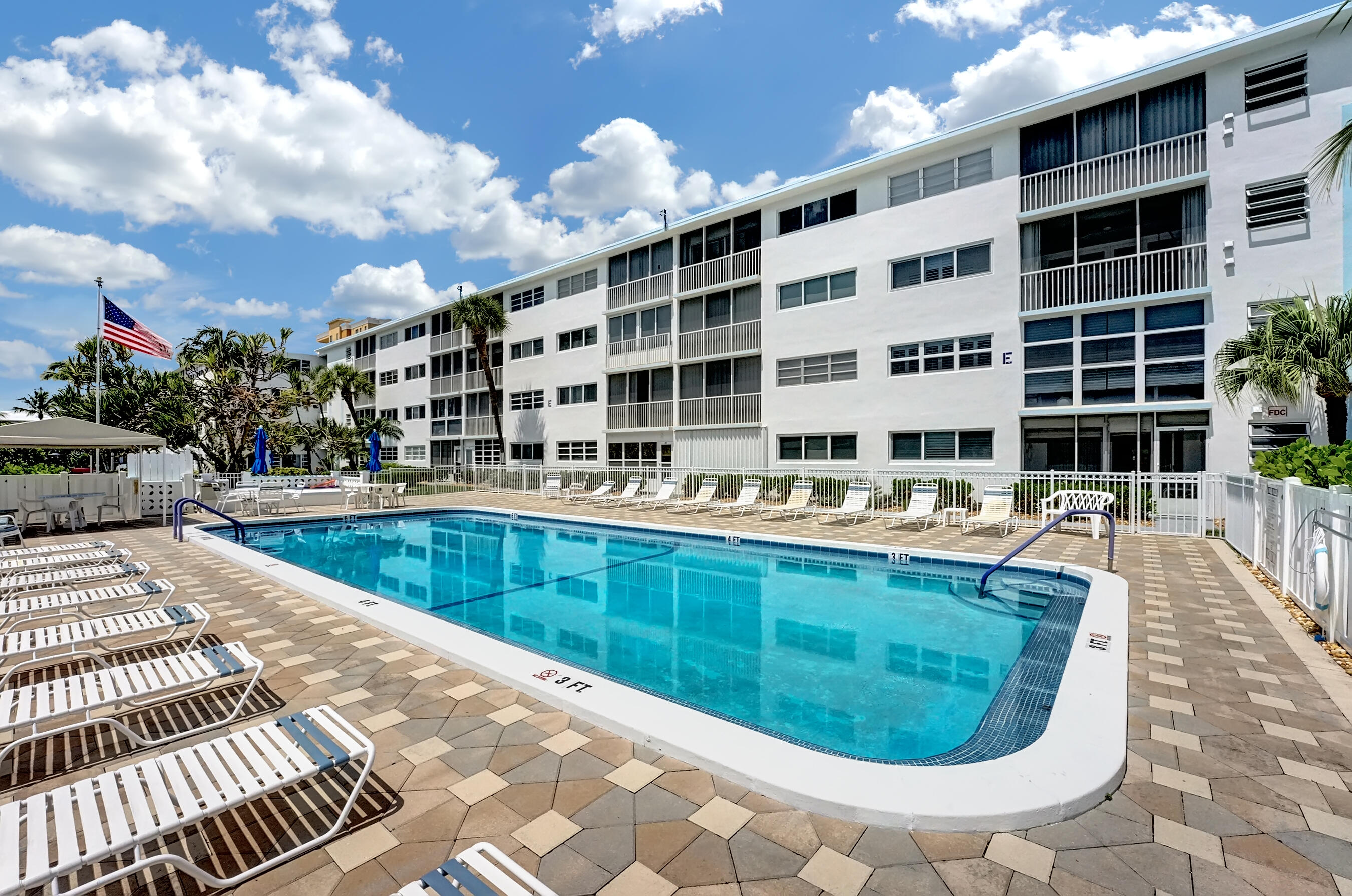 OCEANSIDE NORTH CONDO - Residential