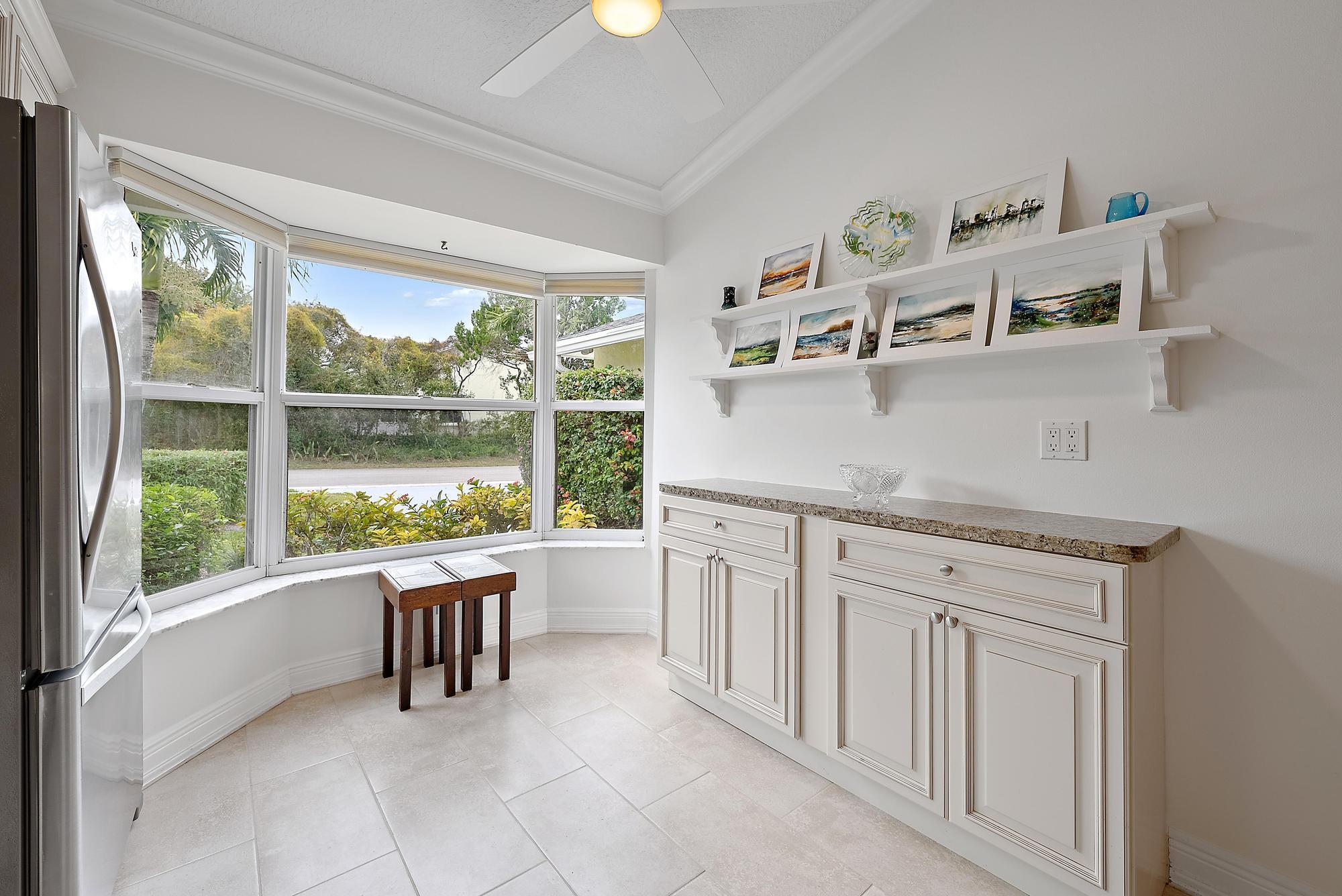 11091 SE Sea Pines Circle