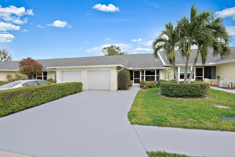 11091 SE Sea Pines Circle, Hobe Sound, FL MLS: R11052568