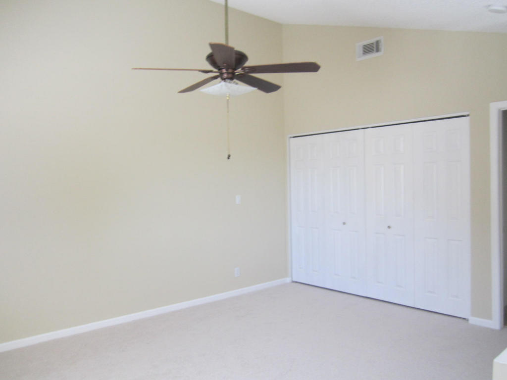 Willow Woods* Renovated*B - Residential