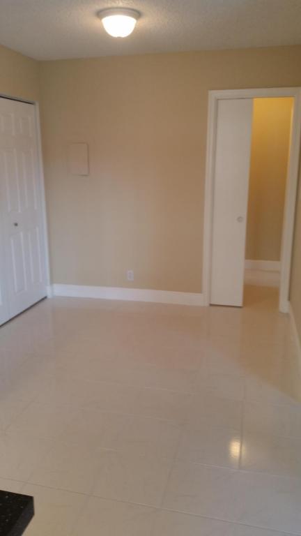 Willow Woods* Renovated*B - Residential