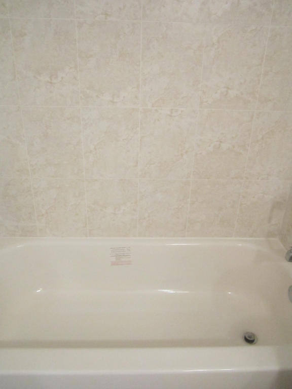 Willow Woods* Renovated*B - Residential