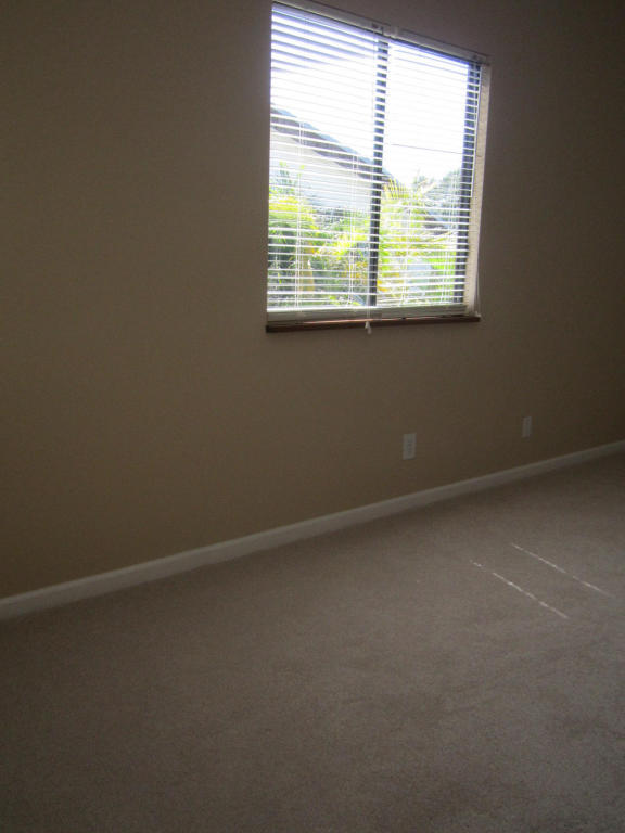 Willow Woods* Renovated*B - Residential