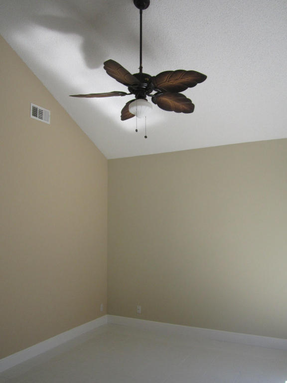 Willow Woods* Renovated*B - Residential