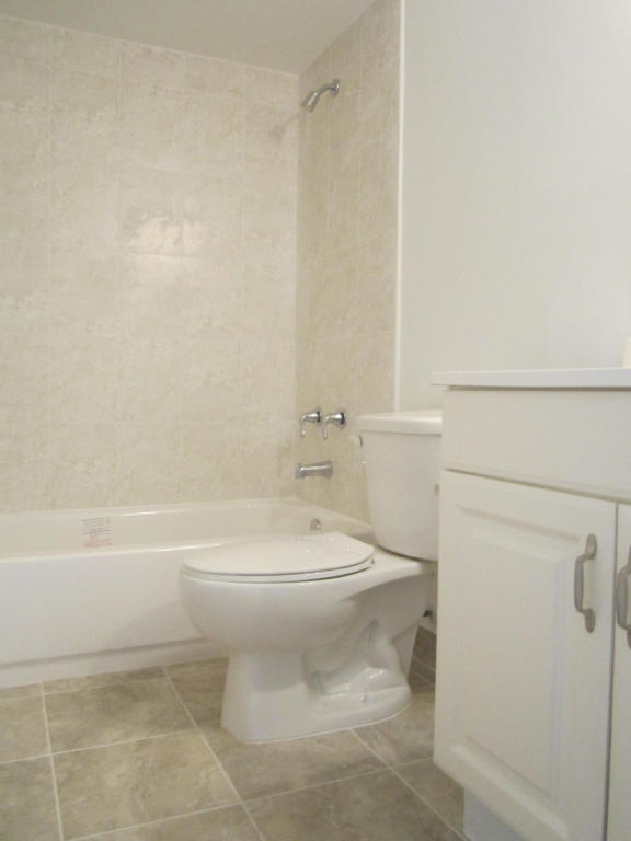 Willow Woods* Renovated*B - Residential