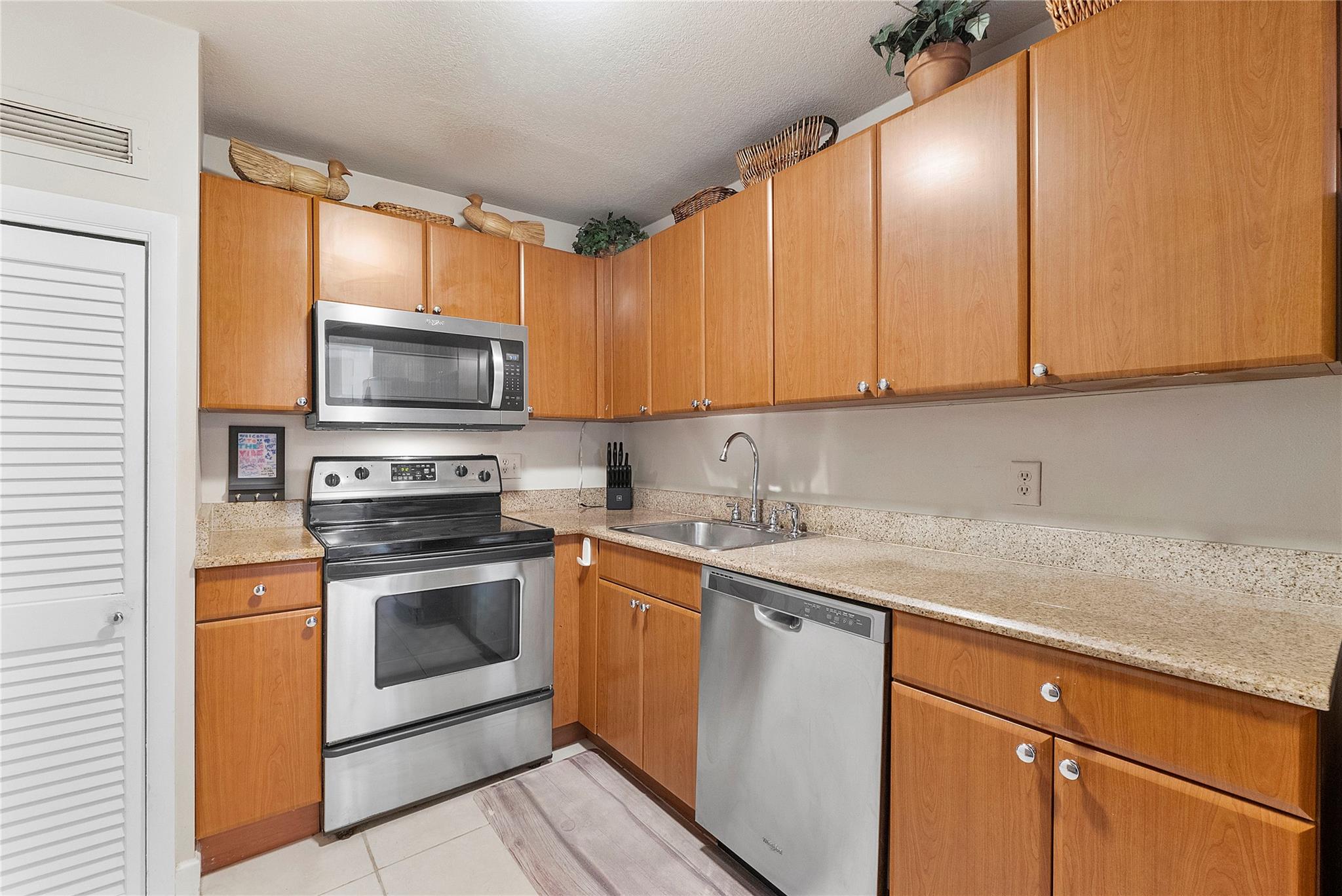 1900 S Ocean Blvd 4H