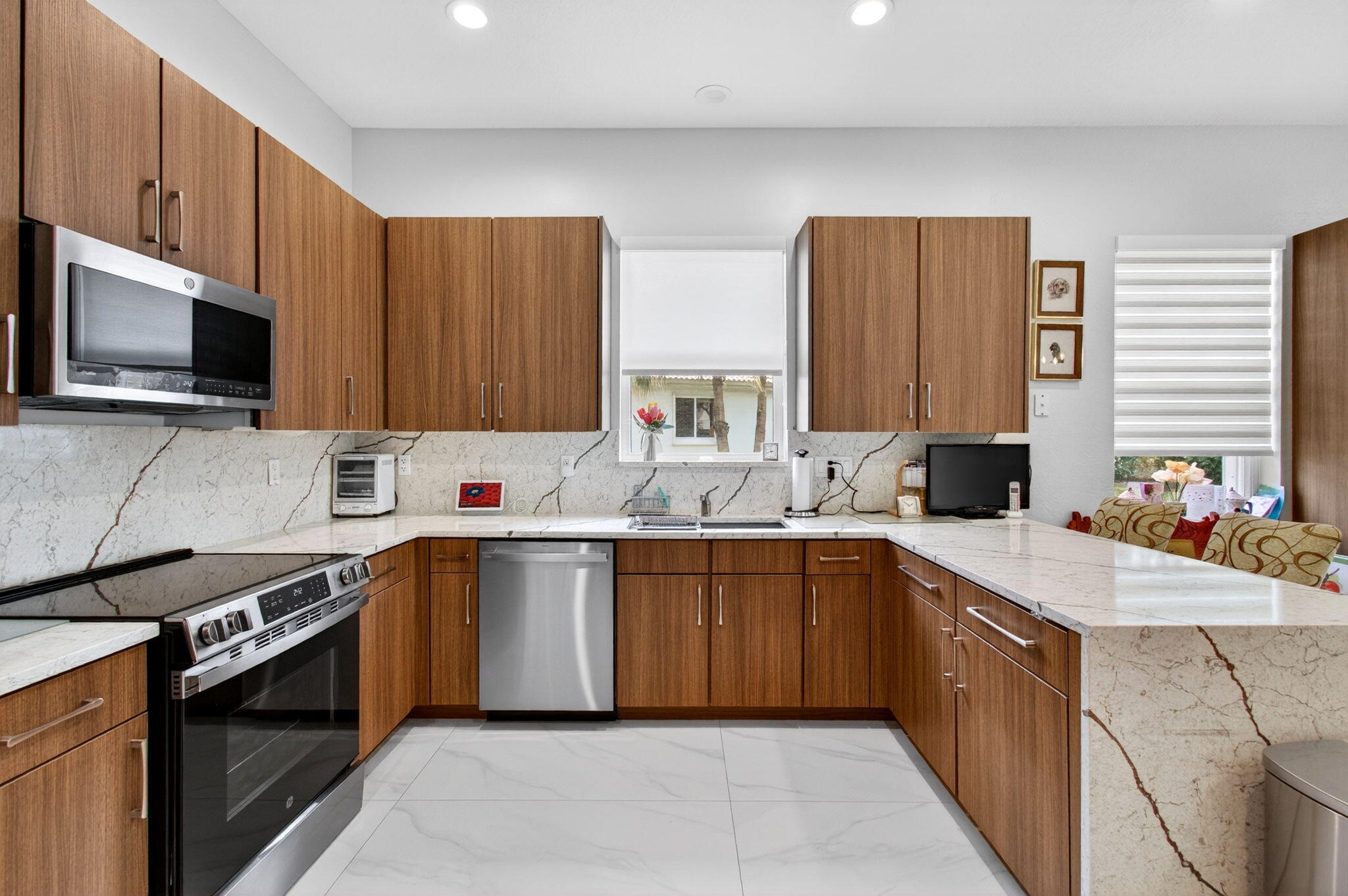 VENETIAN ISLES - Residential