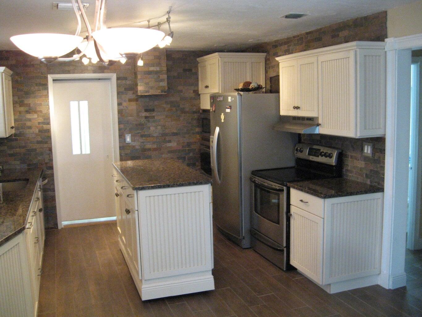 View photos, virtual tours, details... 1023 Andrews Road