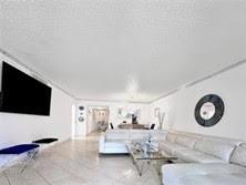 545 Oaks Ln 301