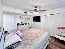 545 Oaks Ln 301