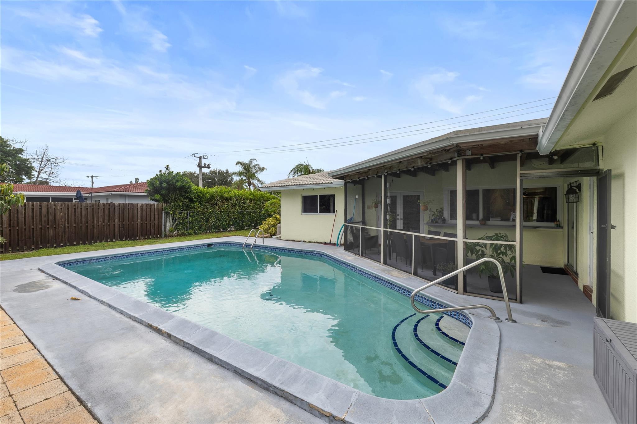 CORAL SPRINGS II - Residential