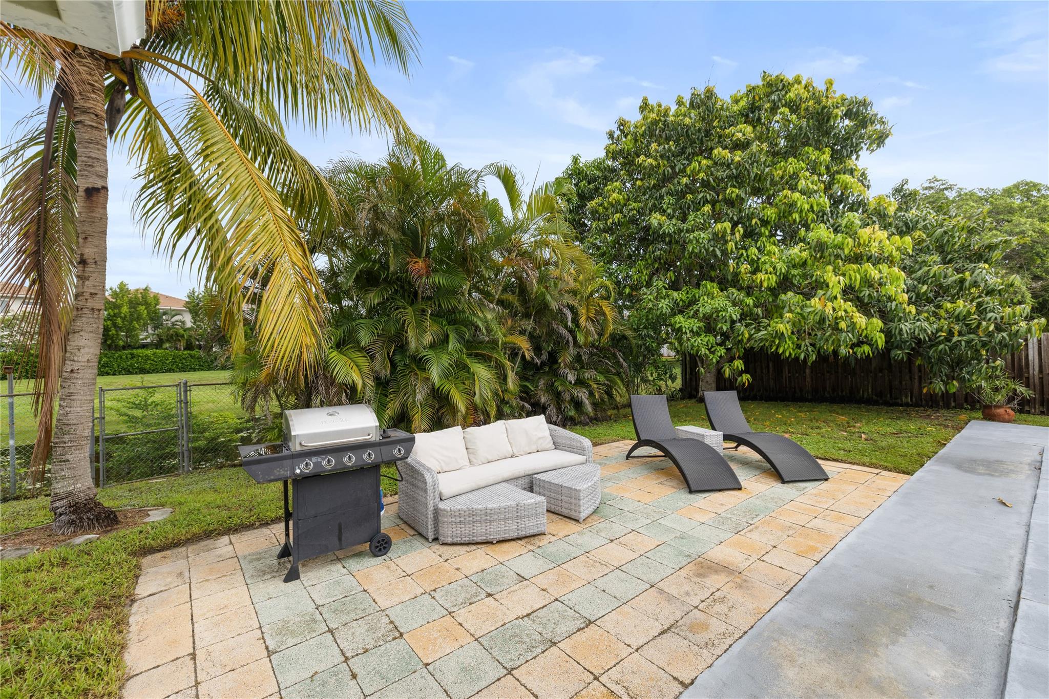 CORAL SPRINGS II - Residential