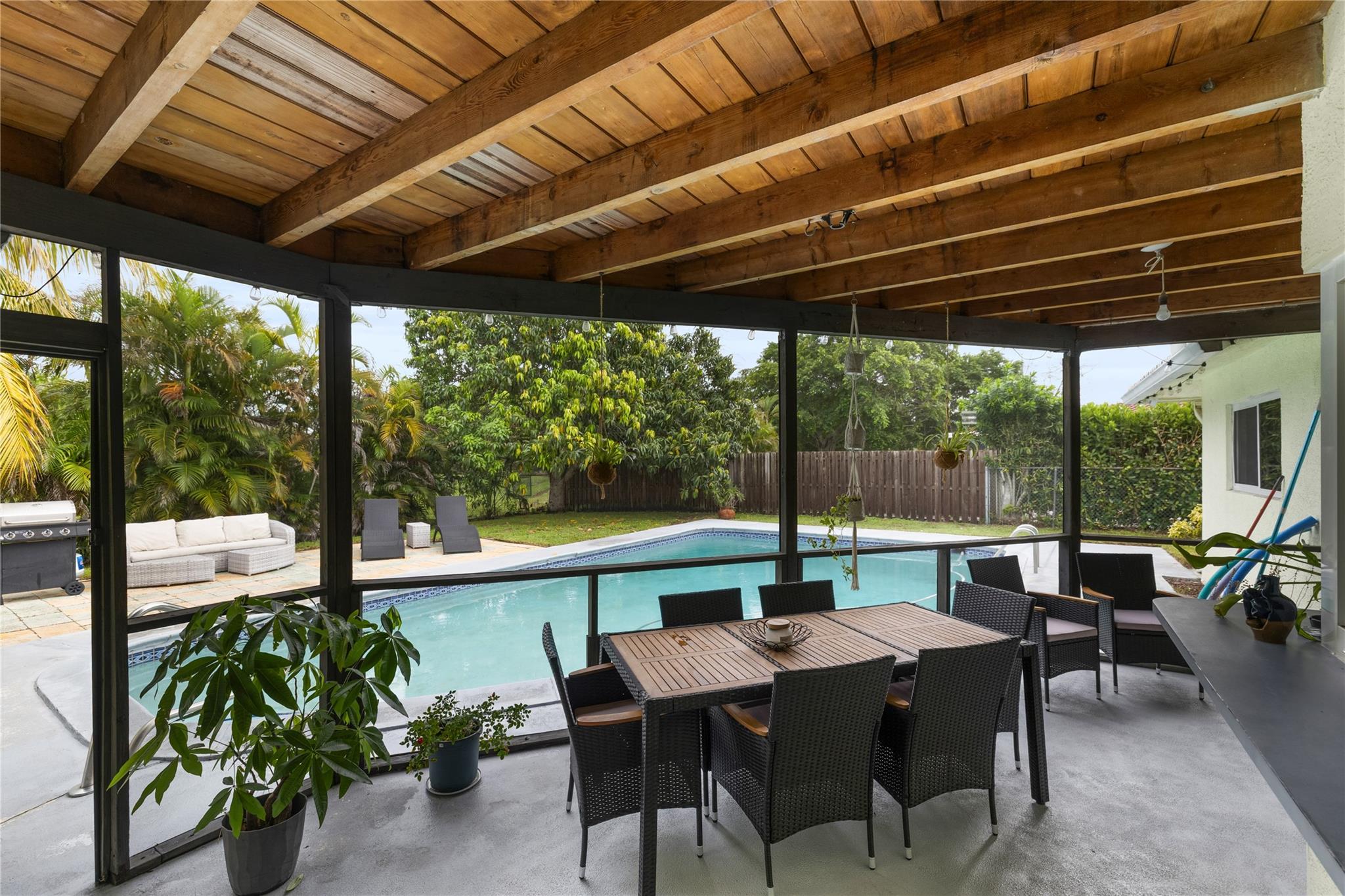 CORAL SPRINGS II - Residential