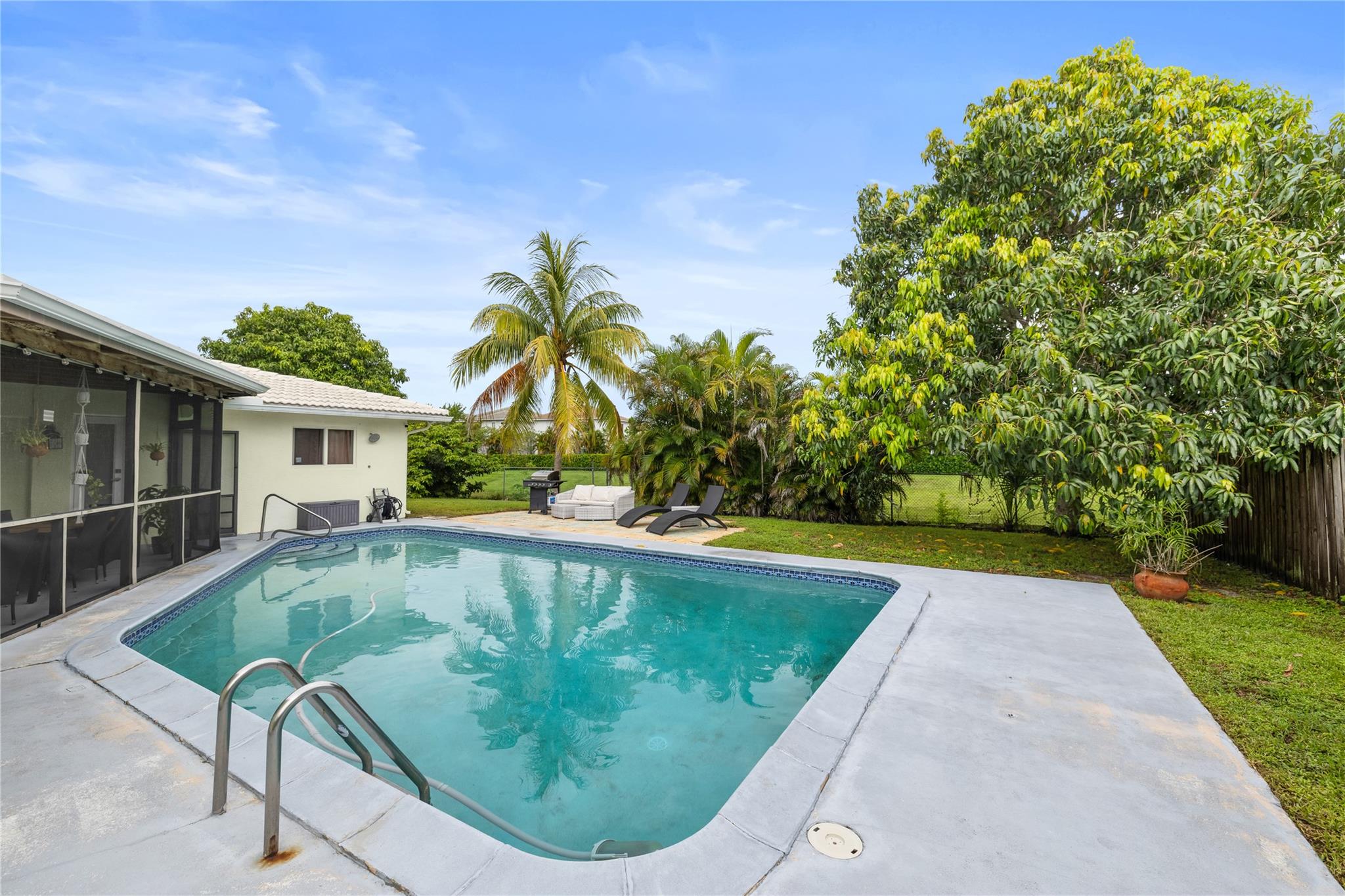 CORAL SPRINGS II - Residential