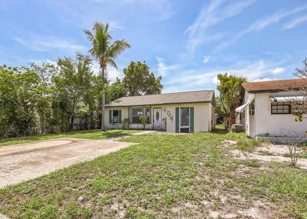 Photo of 1229 18th Avenue, Lake Worth Beach, FL 33460 (MLS # F10500314)