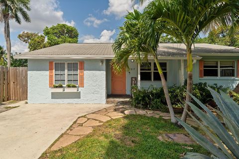 Single Family Residence in Lake Worth Beach FL 1317 N Street St.jpg