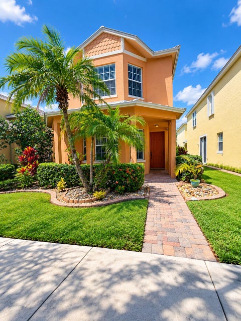 Photo of 2543 SE RUSKIN Drive, Port Saint Lucie, FL 34952 (MLS # B26076555)