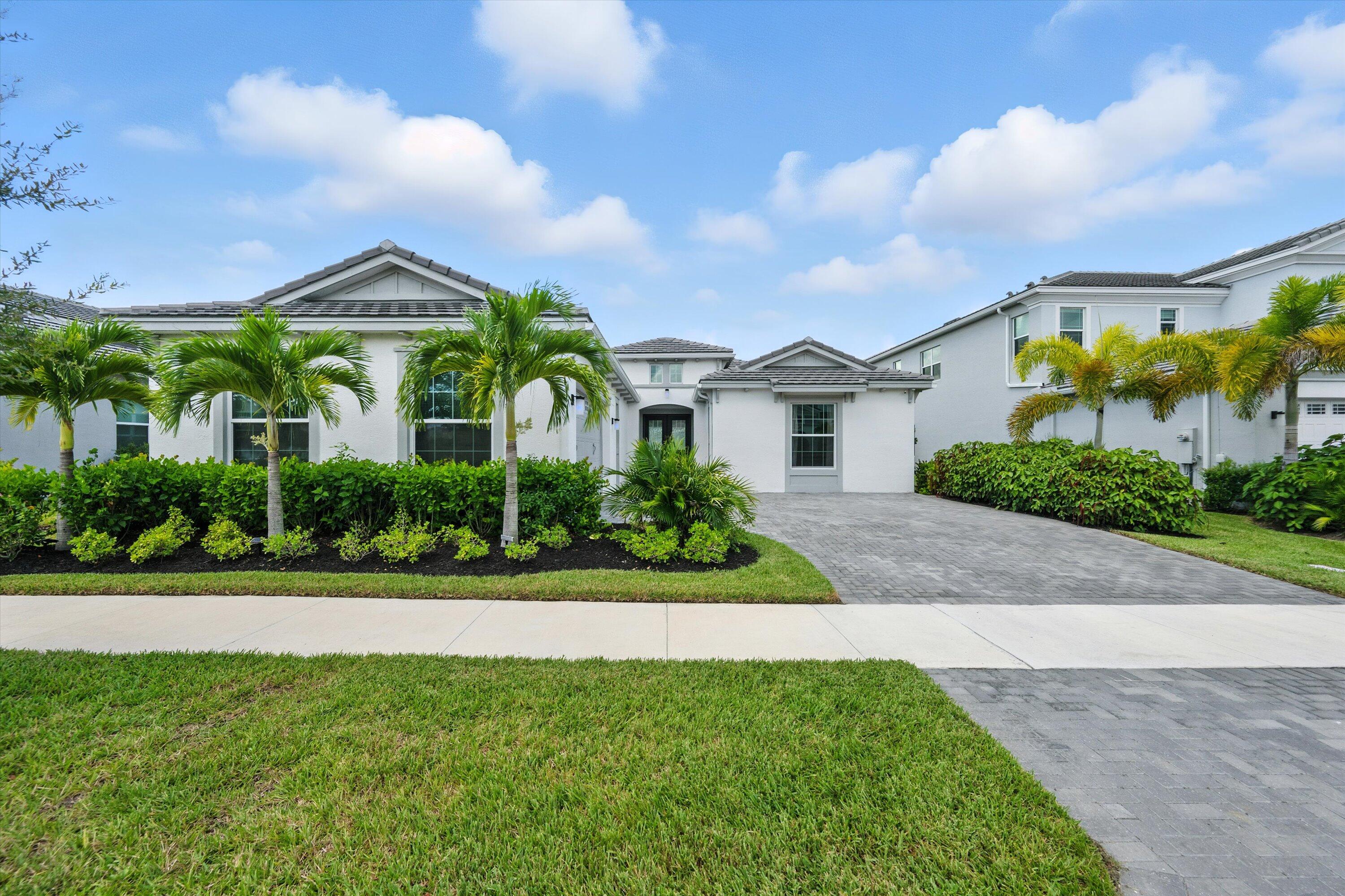 5543 Liberty Lane