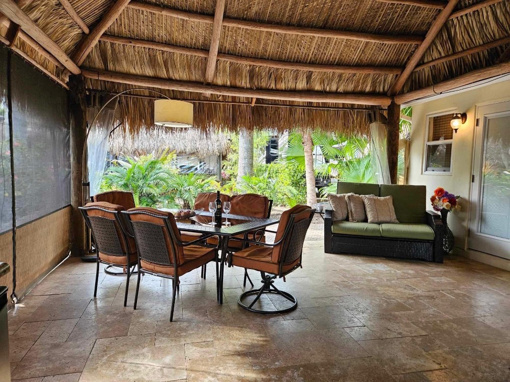 465 S Carol Parkway 465