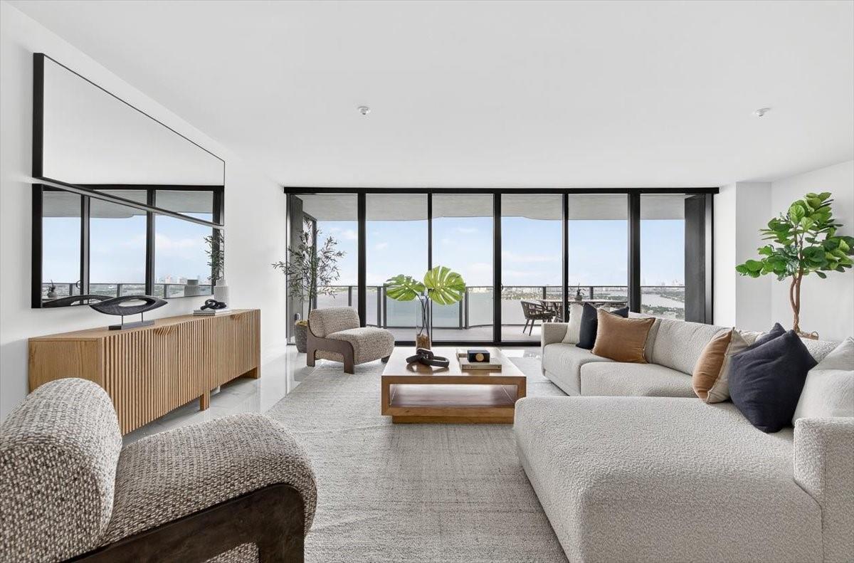 Aria Reserve Miami - Residential