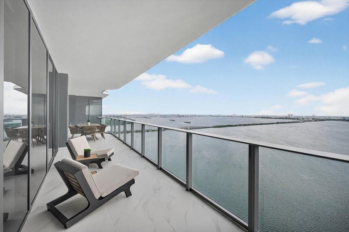 Aria Reserve Miami - Residential