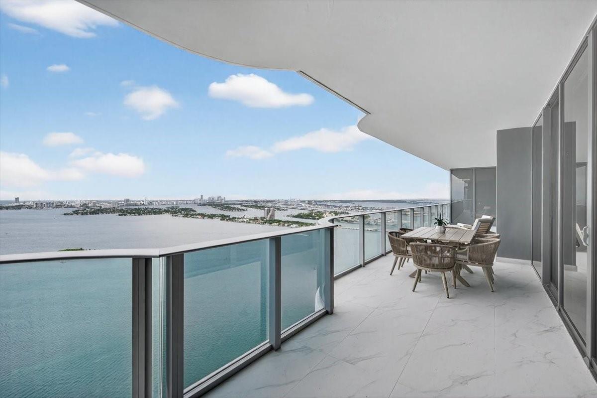 Aria Reserve Miami - Residential