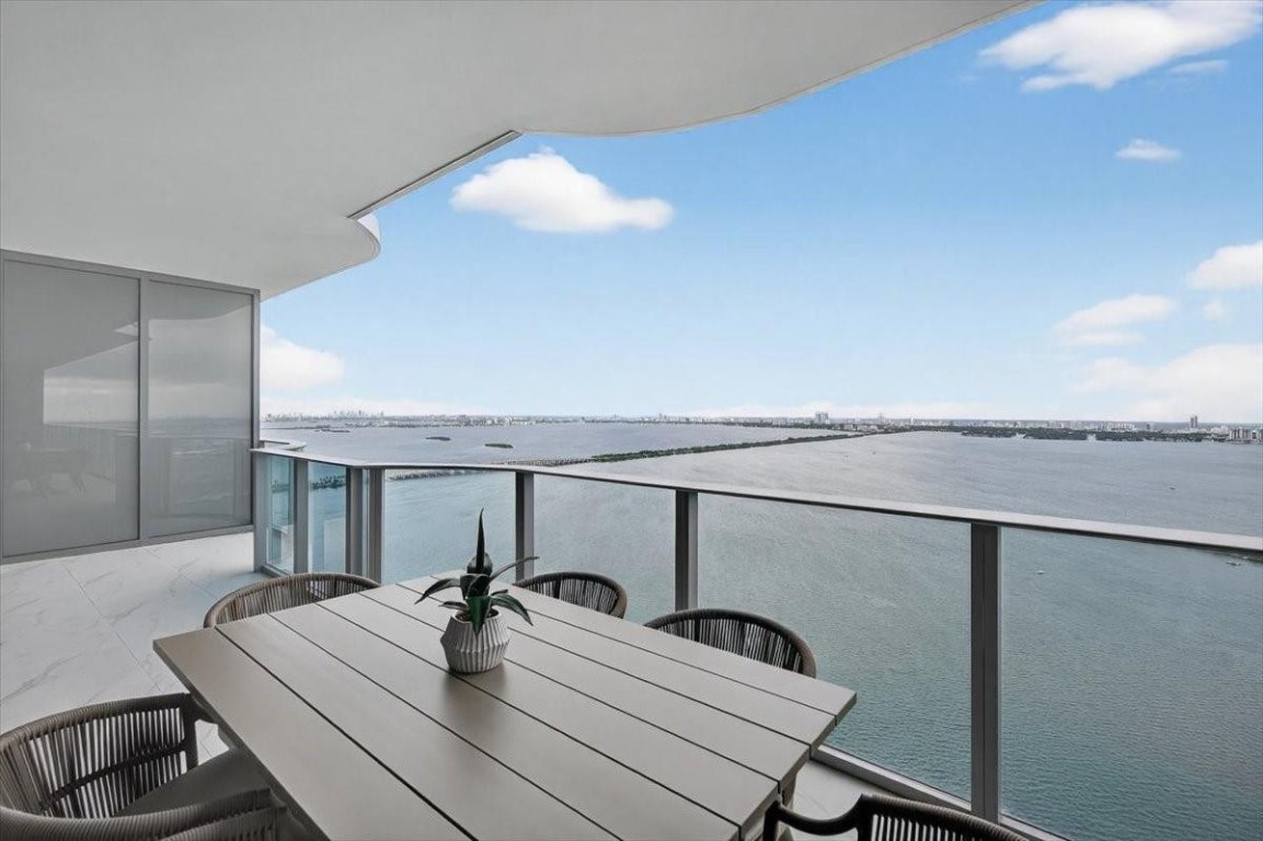 Aria Reserve Miami - Residential