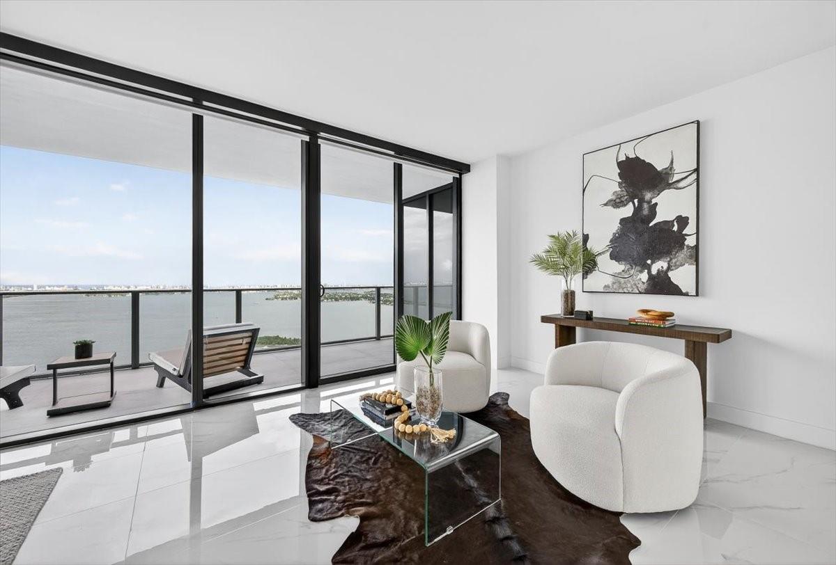 Aria Reserve Miami - Residential