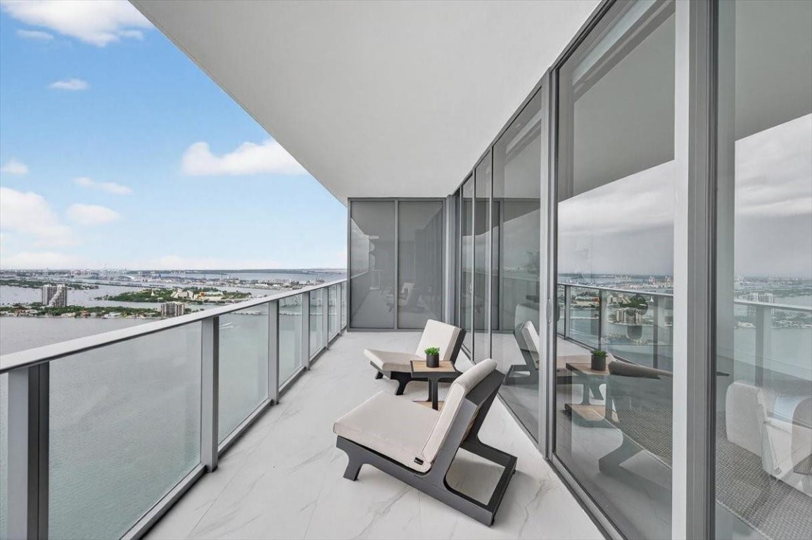 Aria Reserve Miami - Residential
