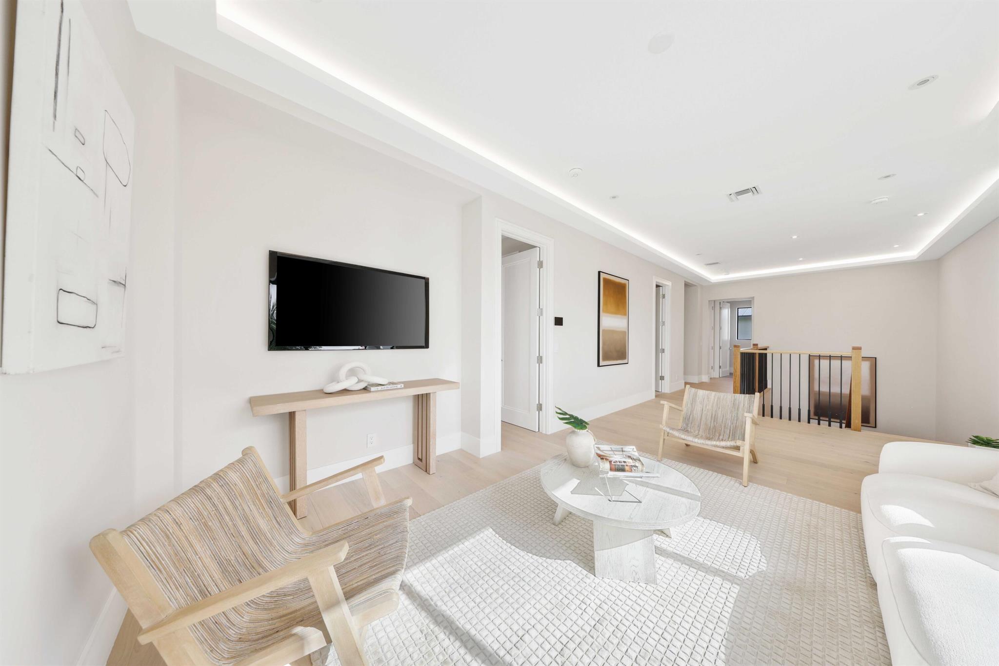 EDEN RIDGE - Residential