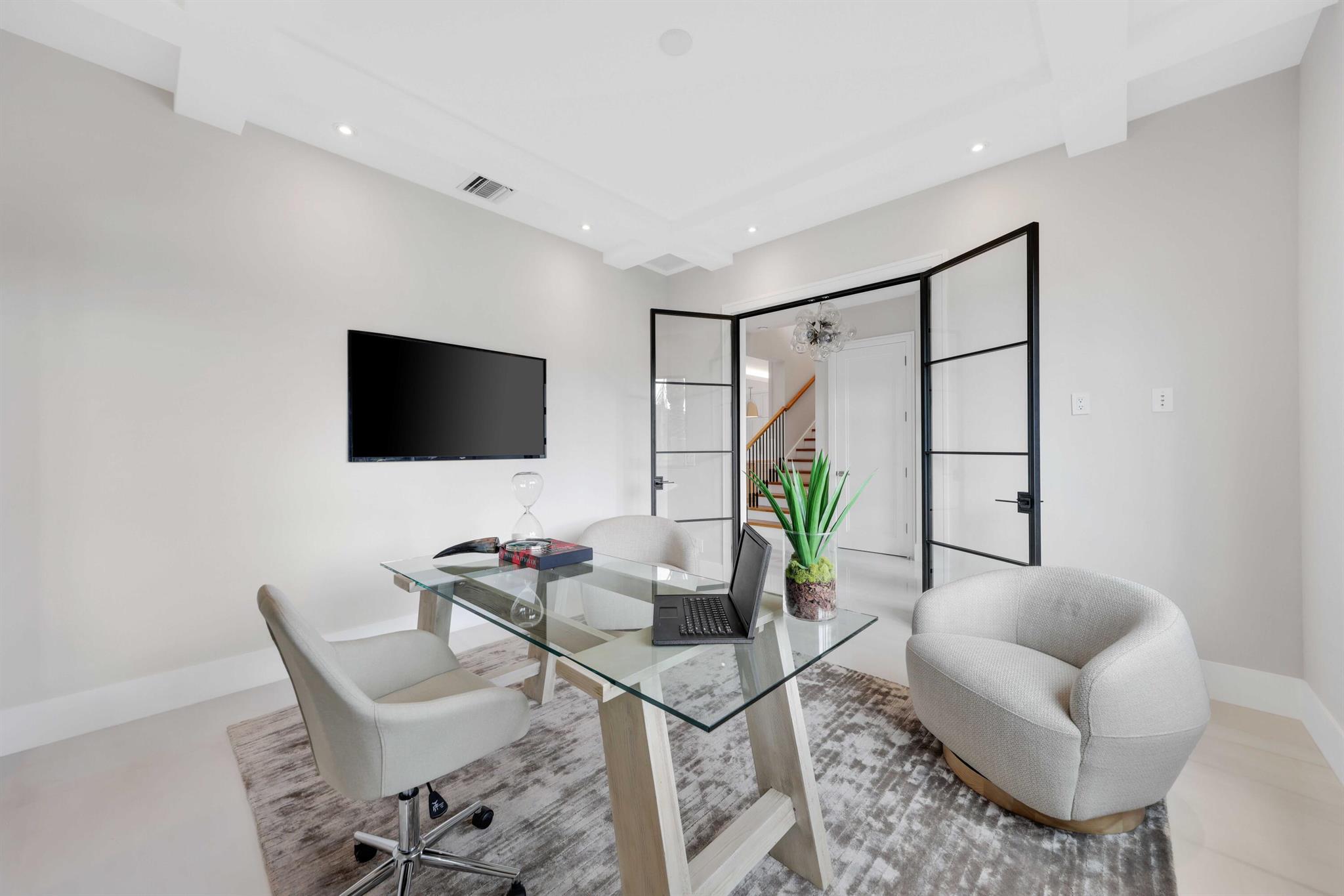 EDEN RIDGE - Residential