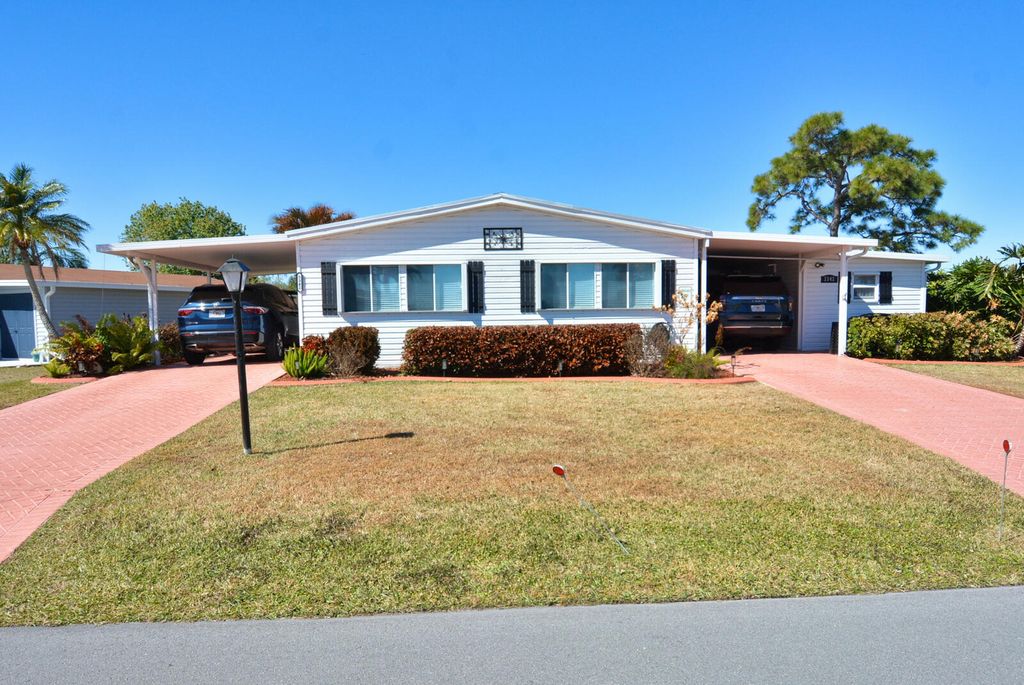 Photo of 3342 Ironwood Avenue, Port Saint Lucie, FL 34952 (MLS # R11162148)