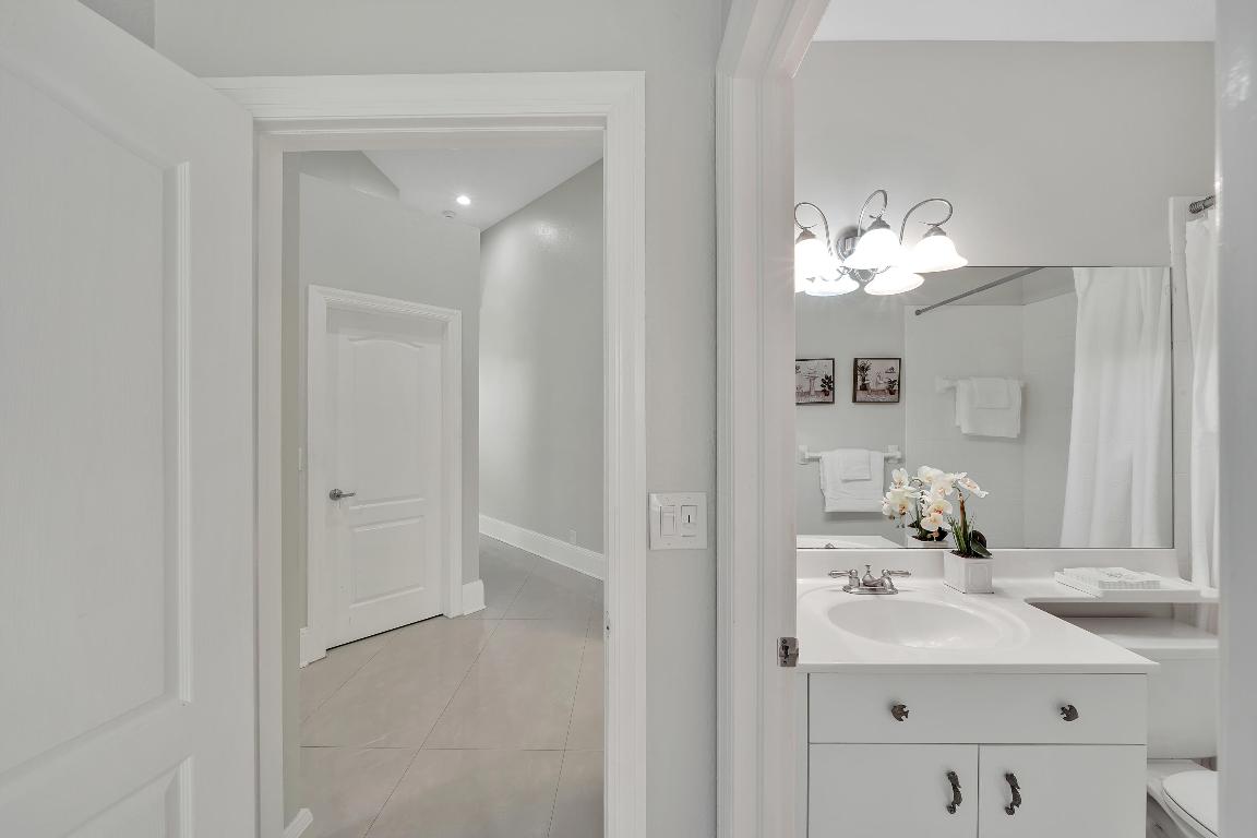 Coral Cay - Residential Lease